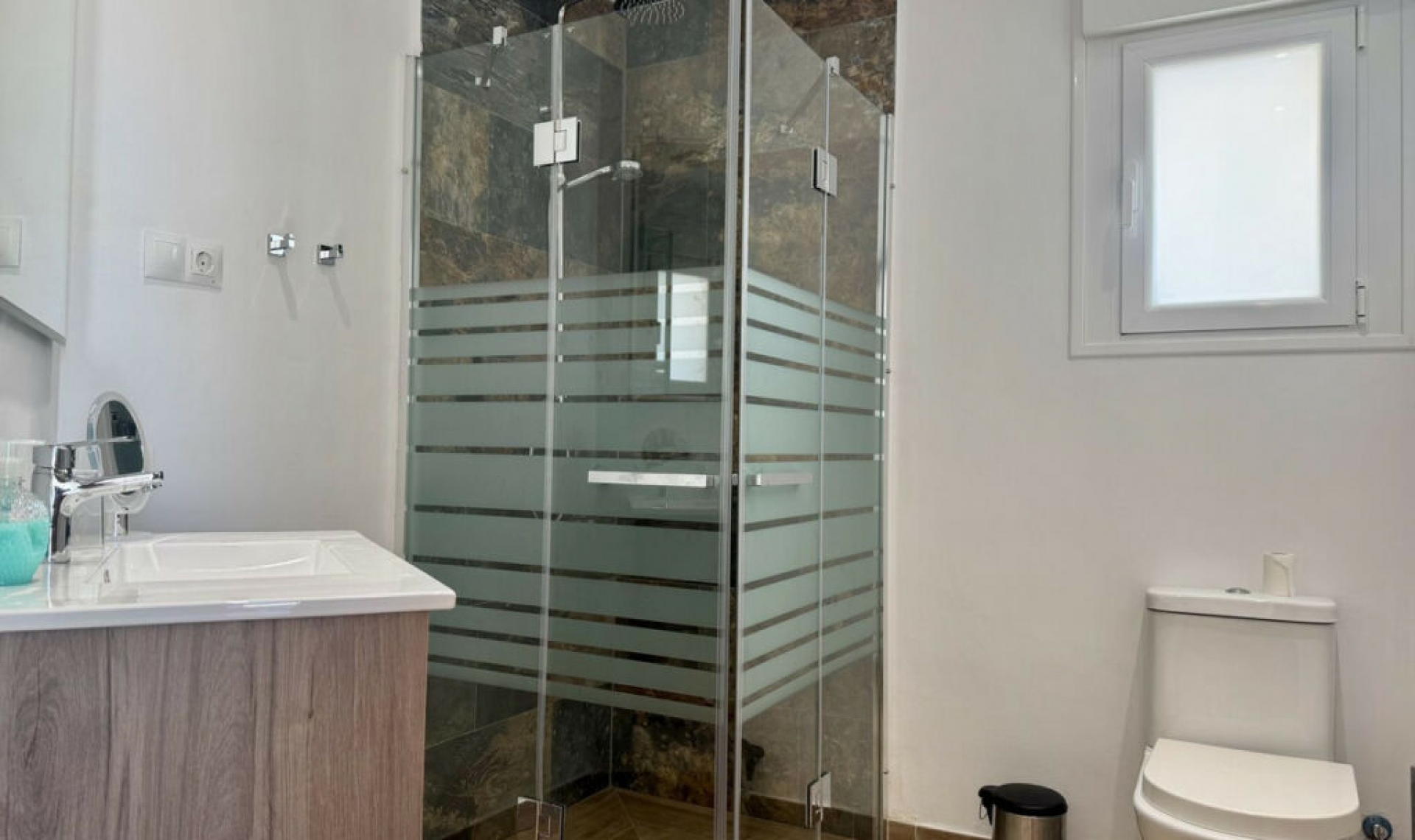 Resale - House -
Estepona