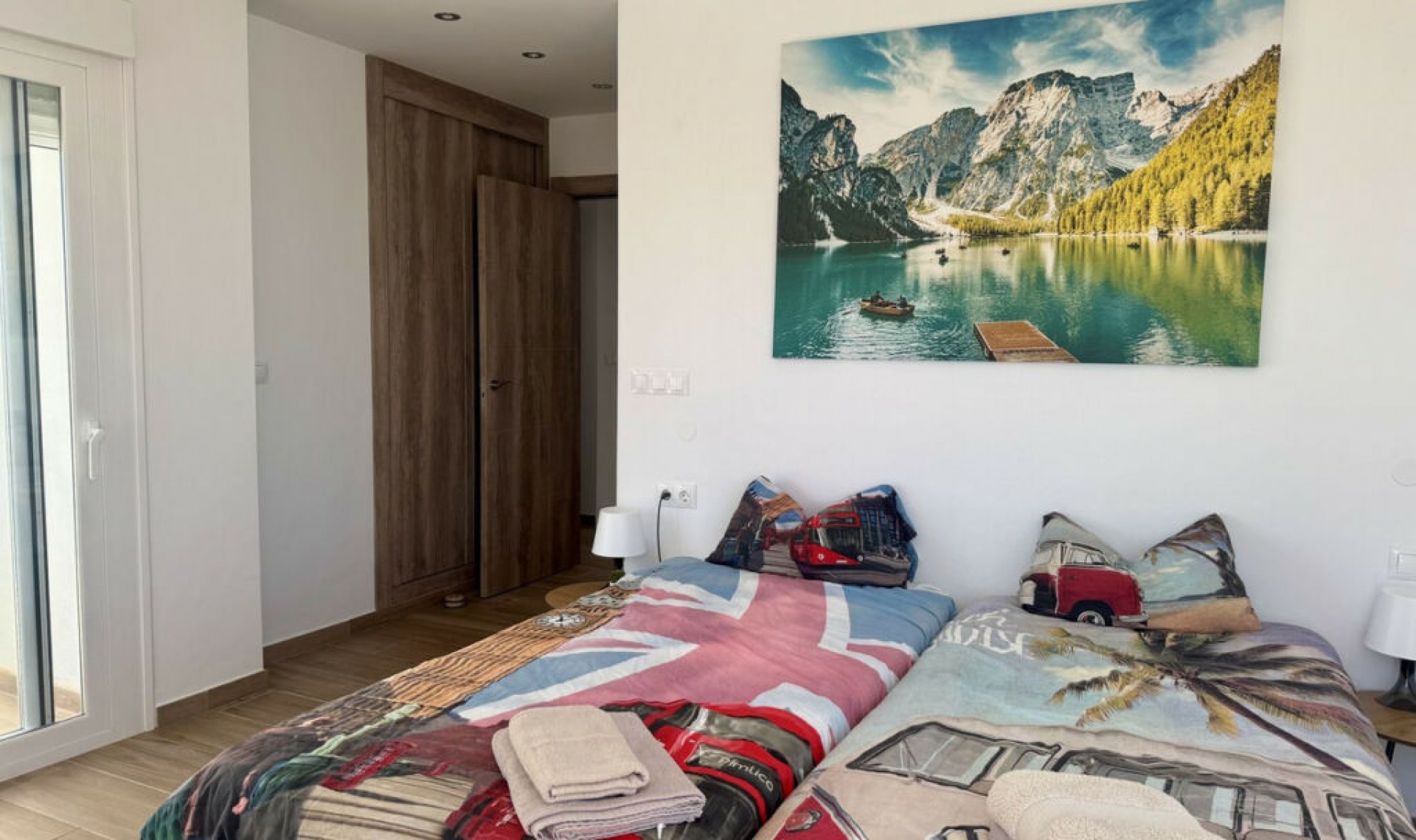 Resale - House -
Estepona