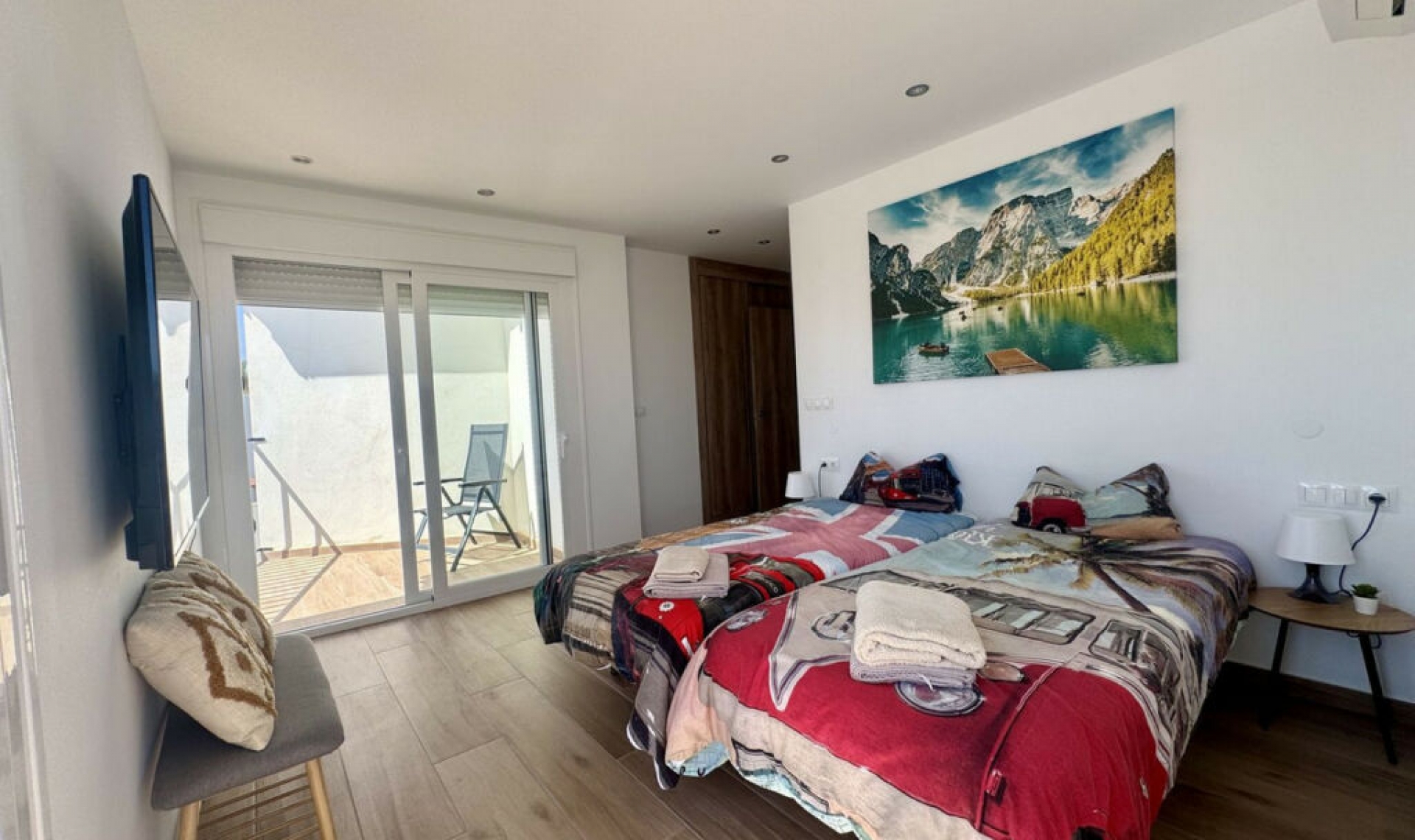 Resale - House -
Estepona