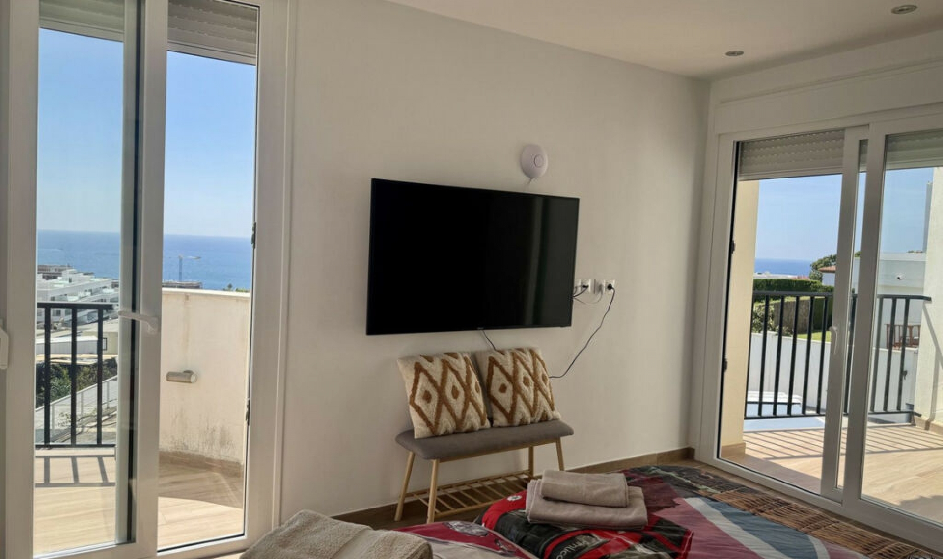 Resale - House -
Estepona