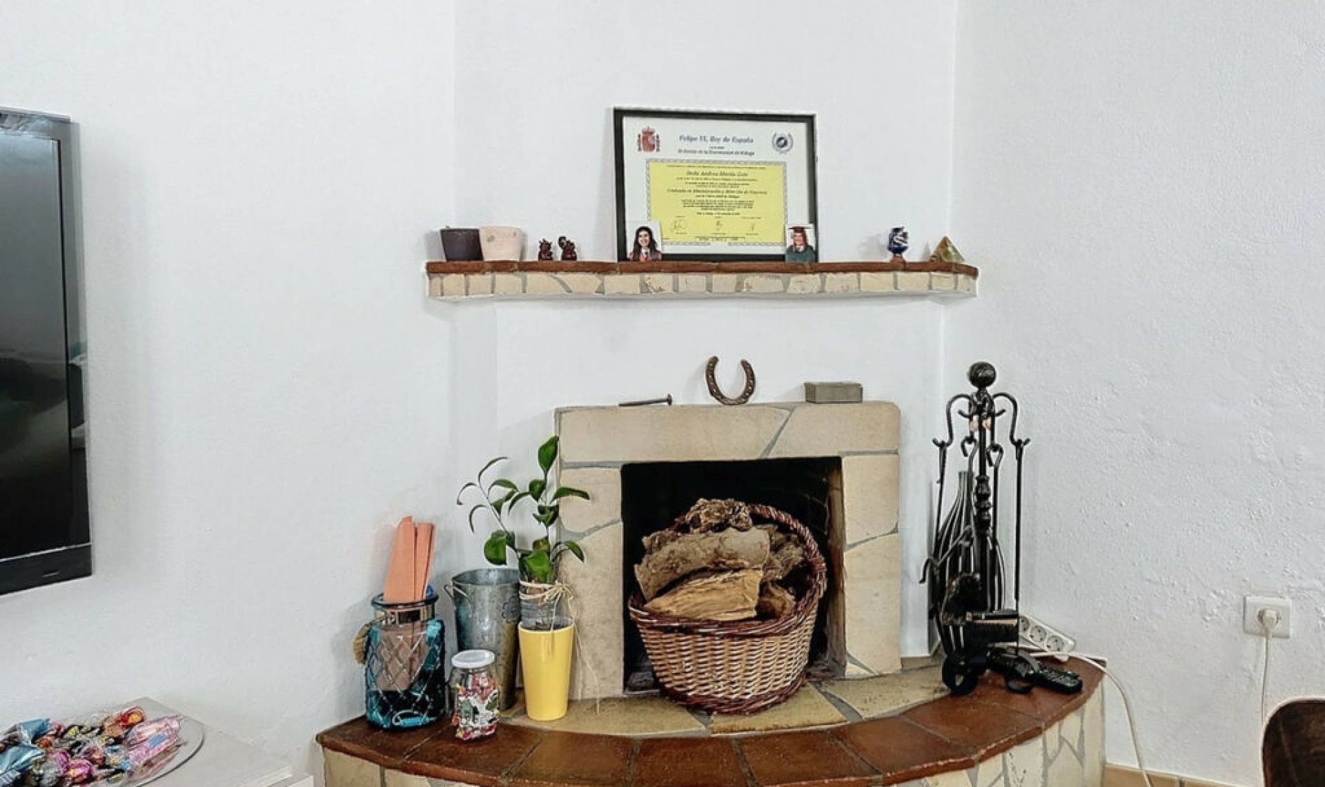 Resale - House -
Estepona