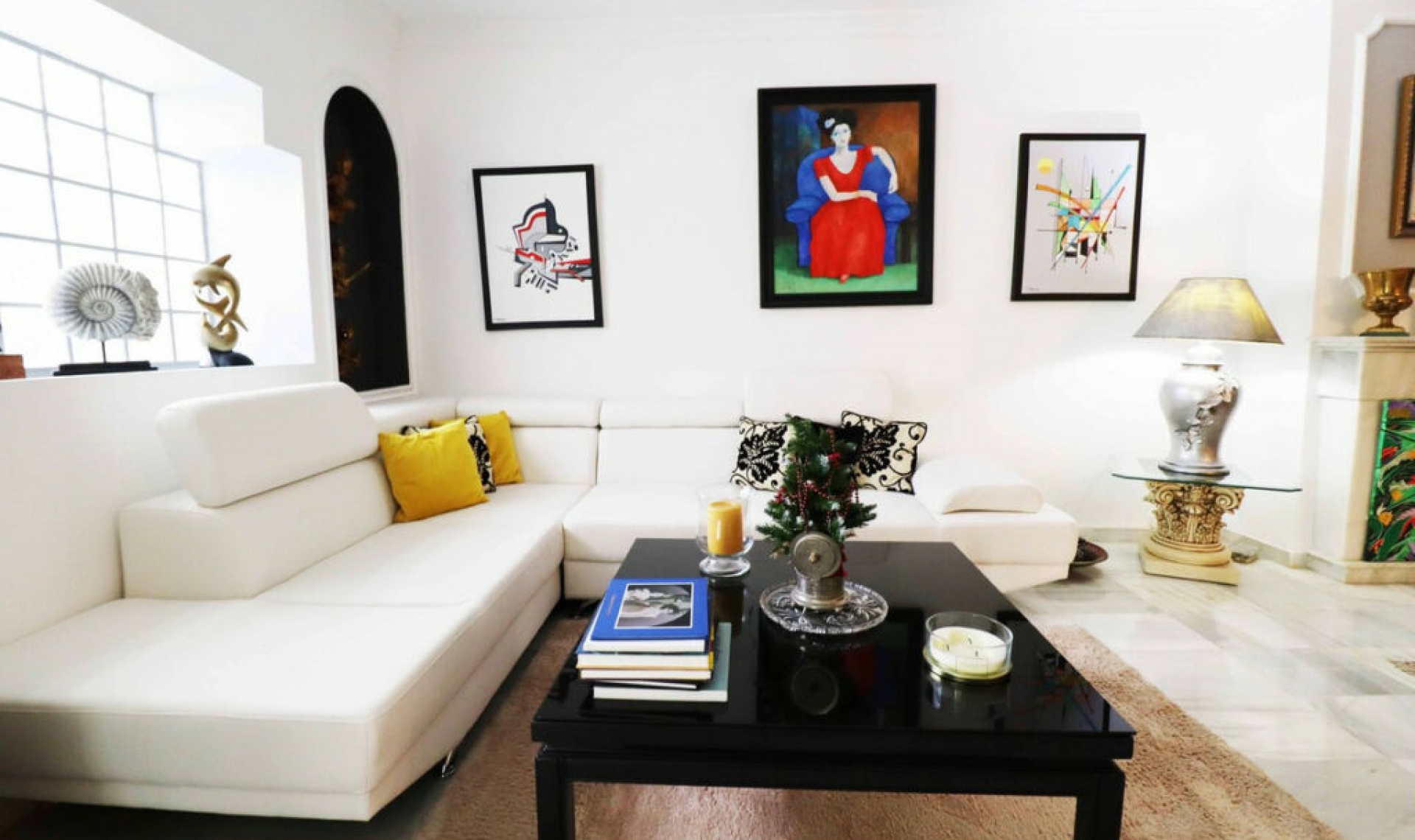 Resale - House -
Estepona