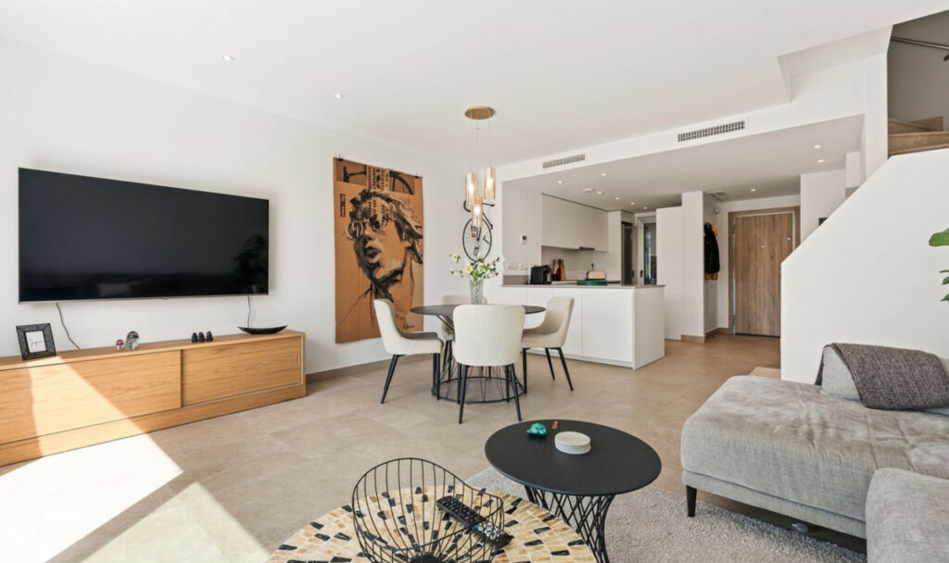 Resale - House -
Estepona