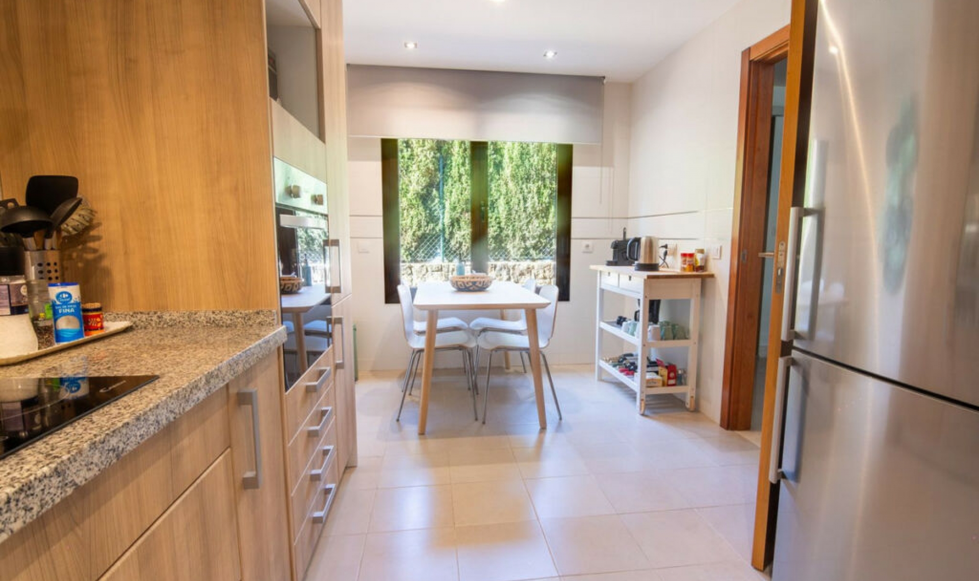 Resale - House -
Estepona