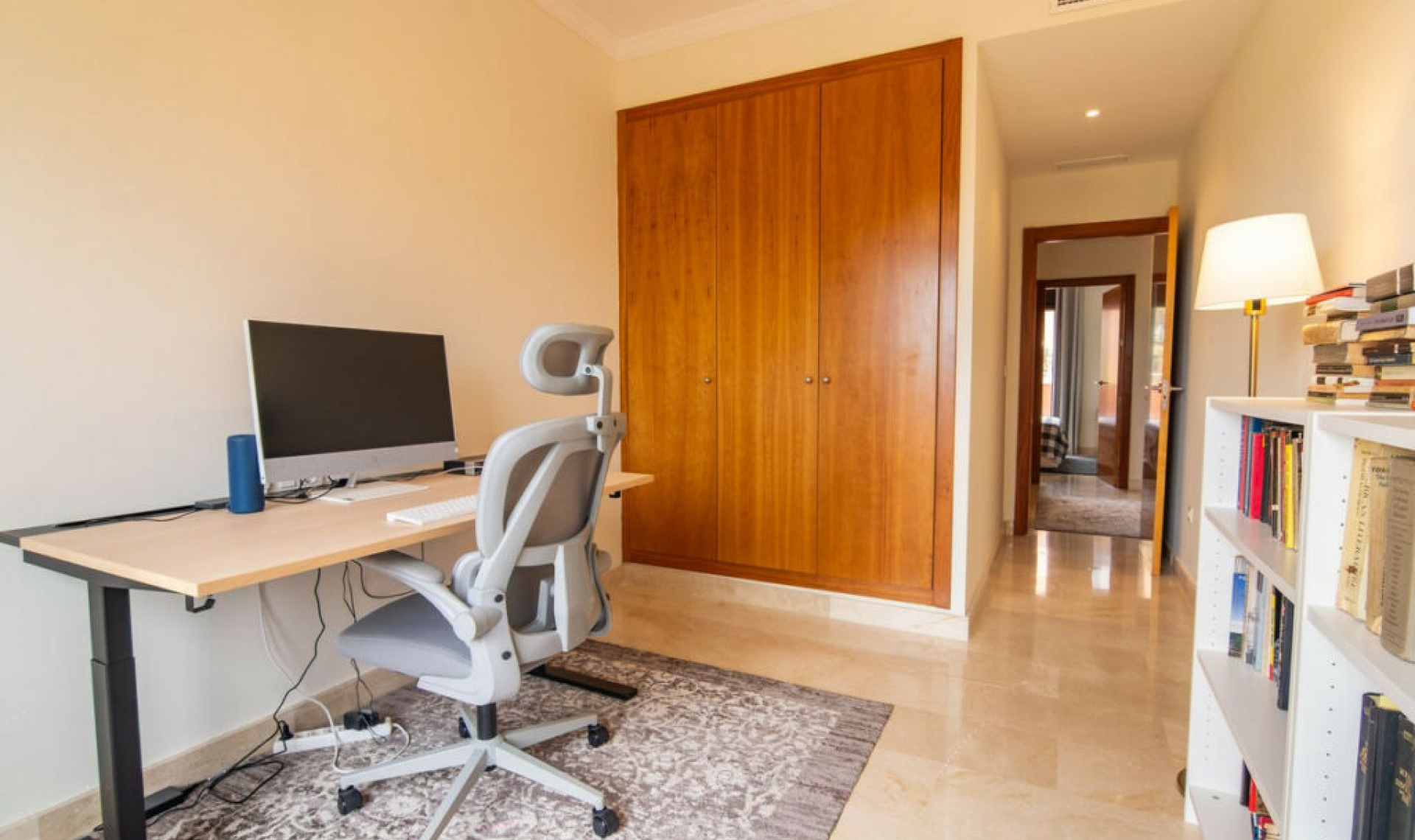 Resale - House -
Estepona