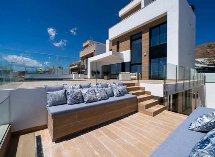 Resale - House -
Finestrat