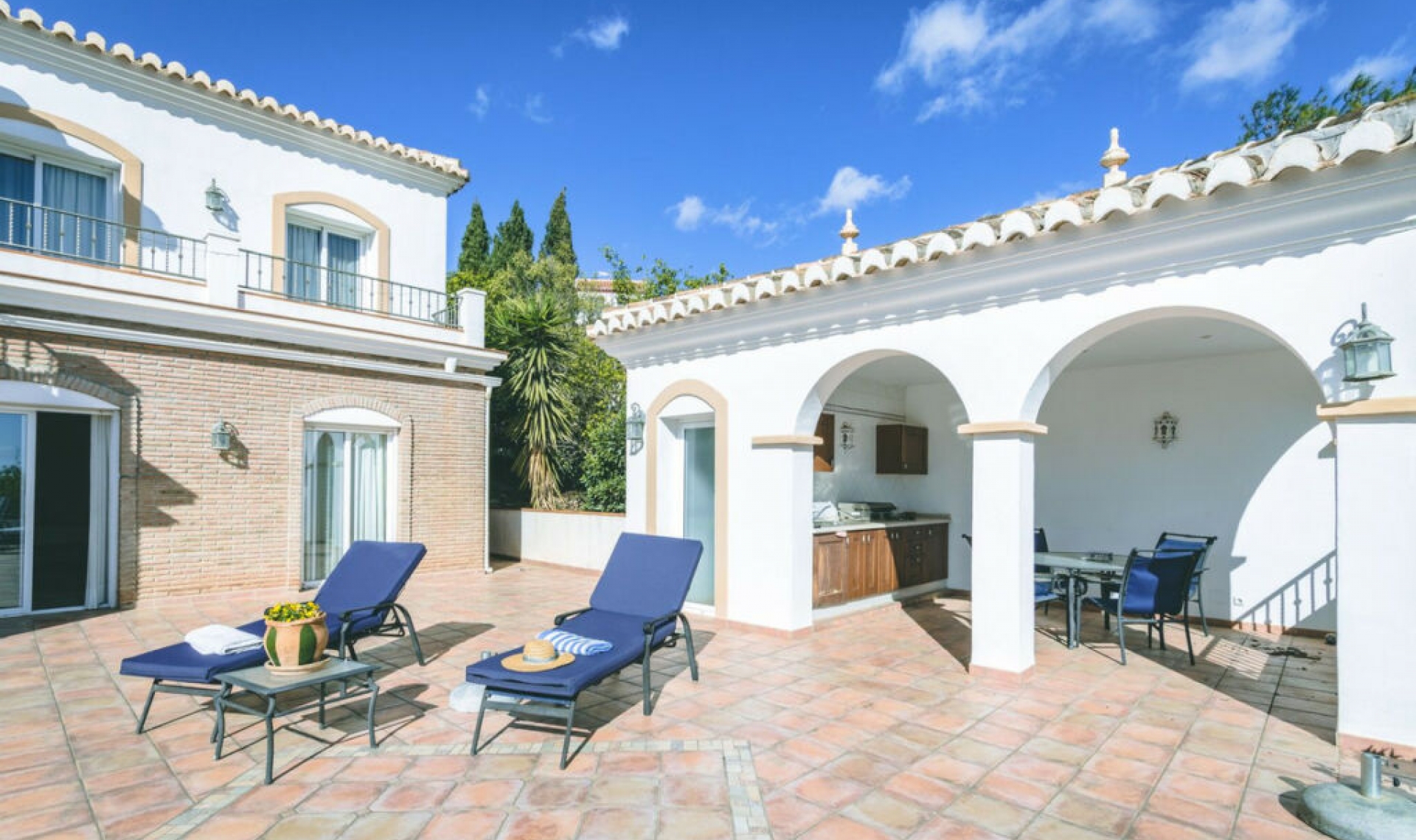 Resale - House -
Frigiliana