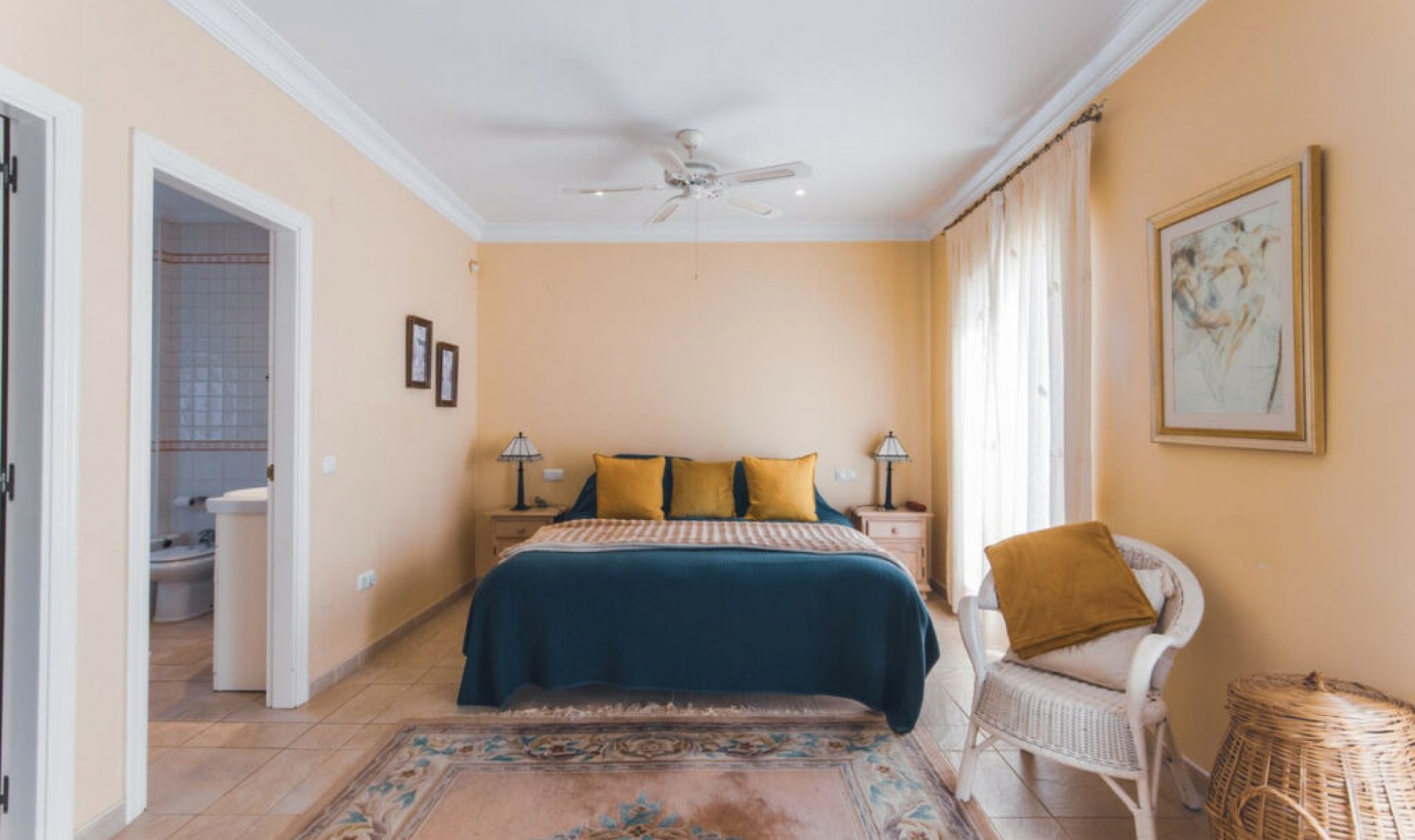 Resale - House -
Frigiliana