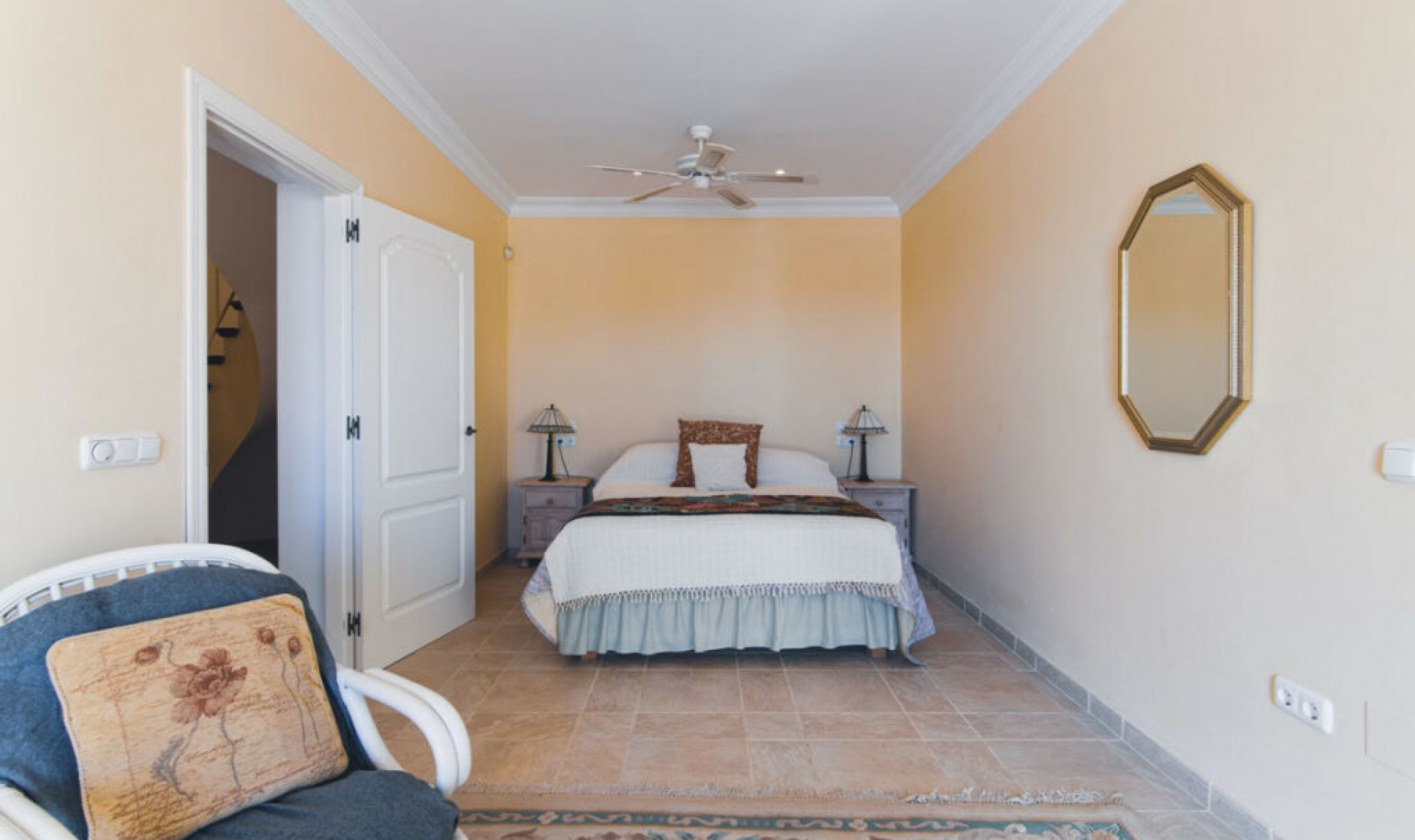 Resale - House -
Frigiliana