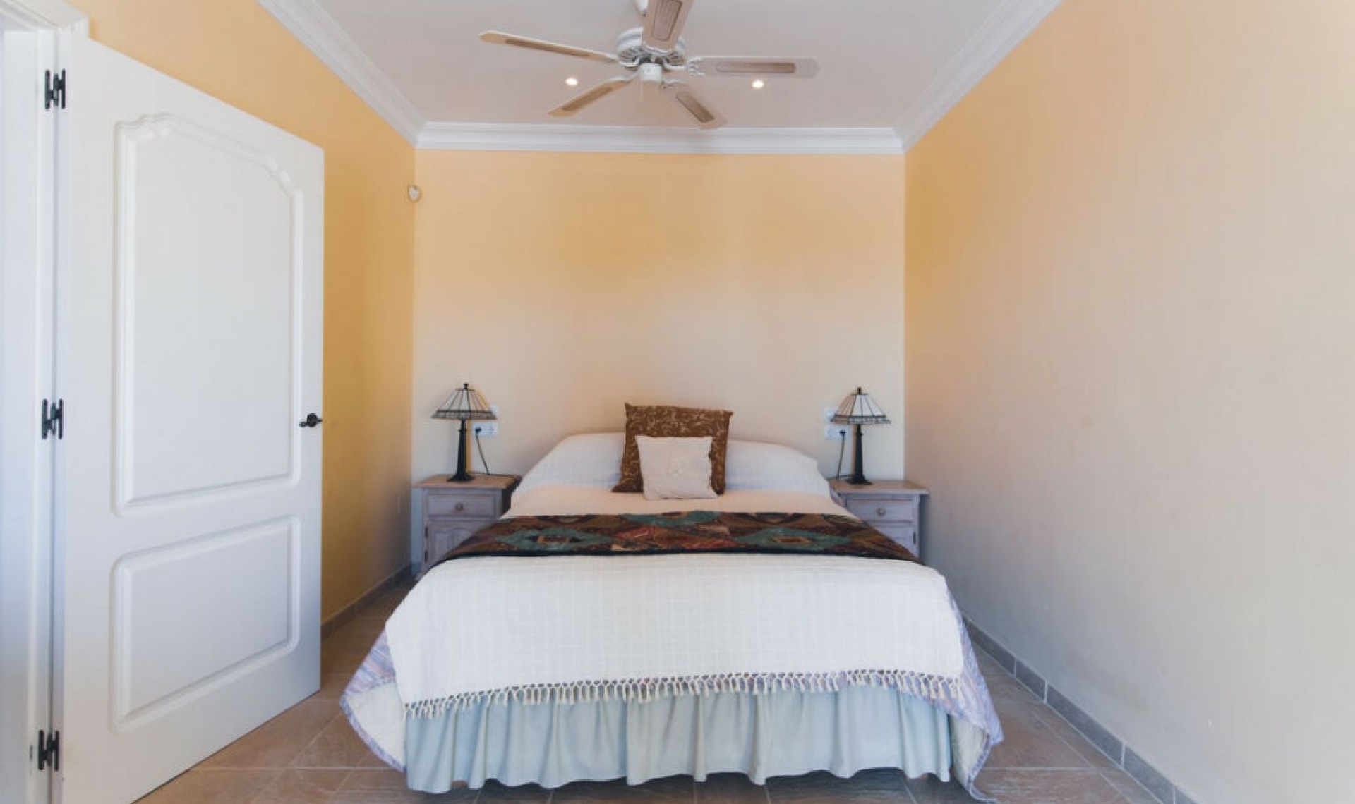 Resale - House -
Frigiliana