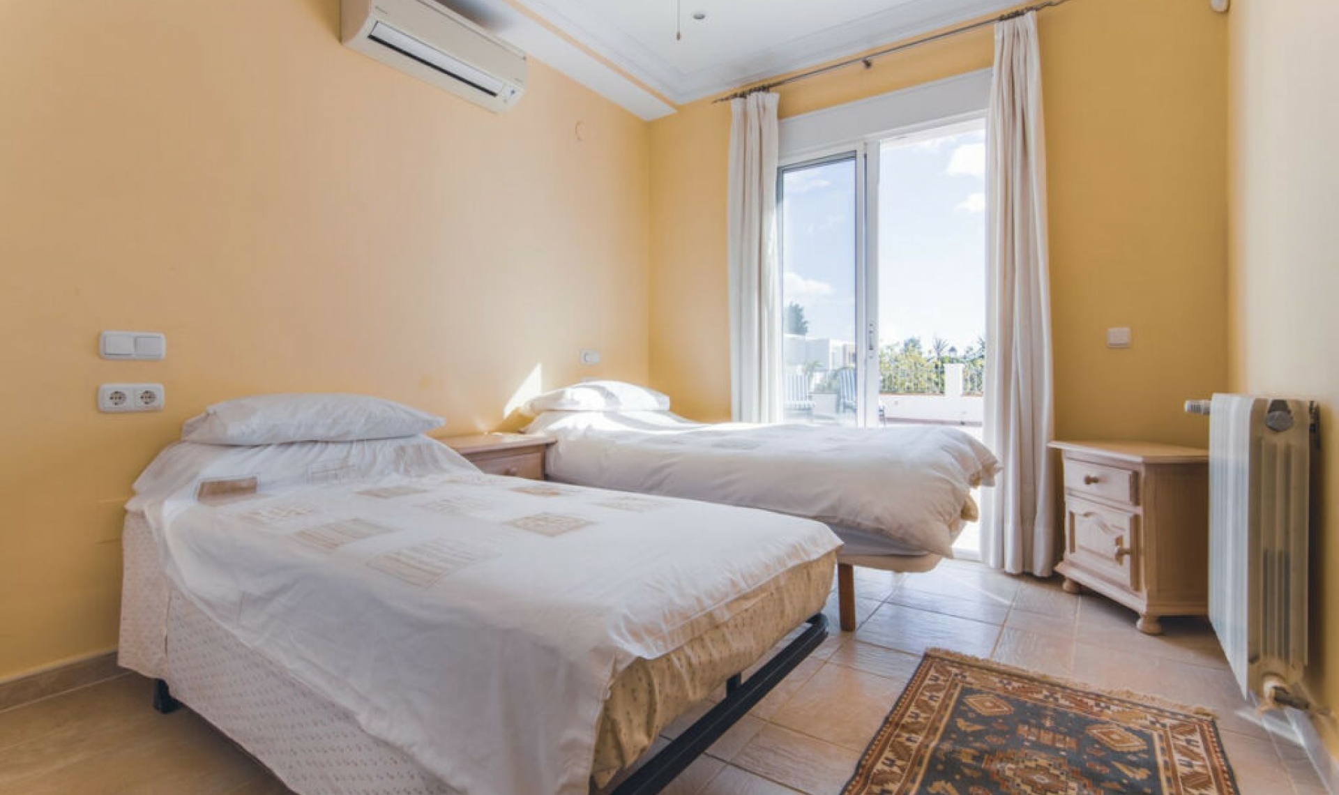 Resale - House -
Frigiliana