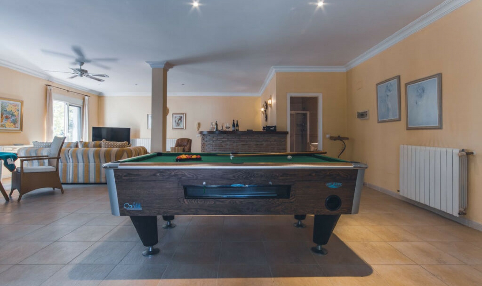 Resale - House -
Frigiliana