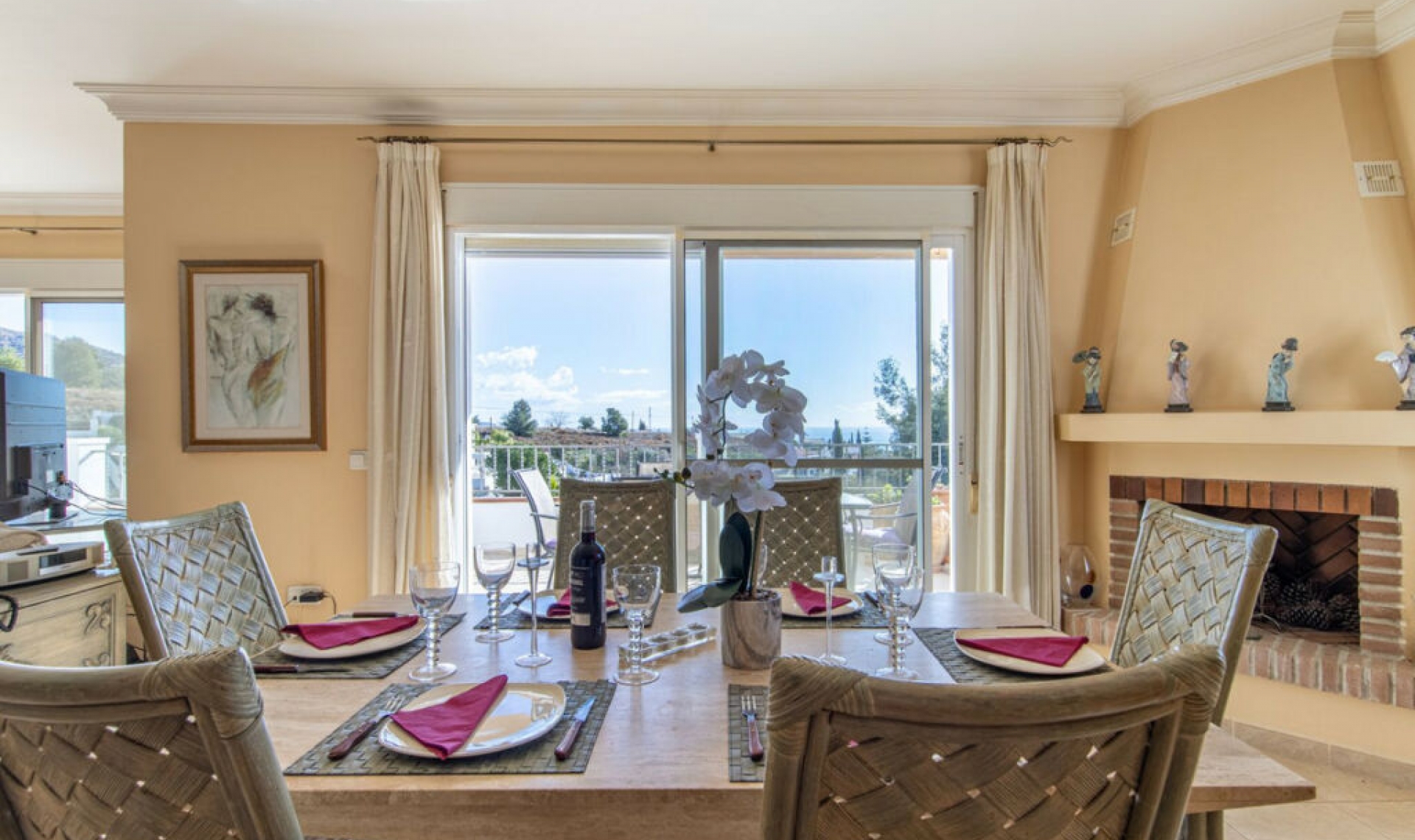 Resale - House -
Frigiliana