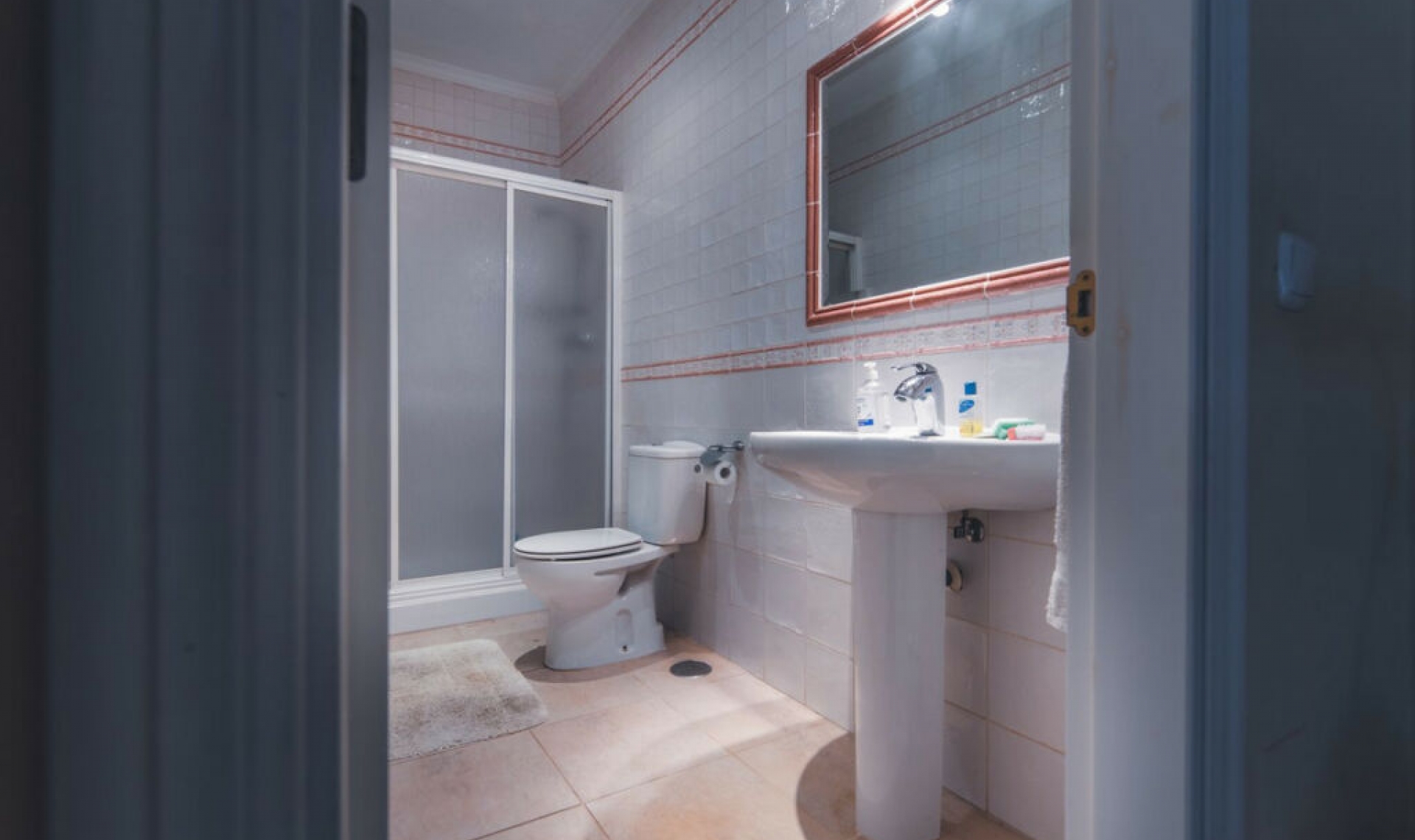 Resale - House -
Frigiliana