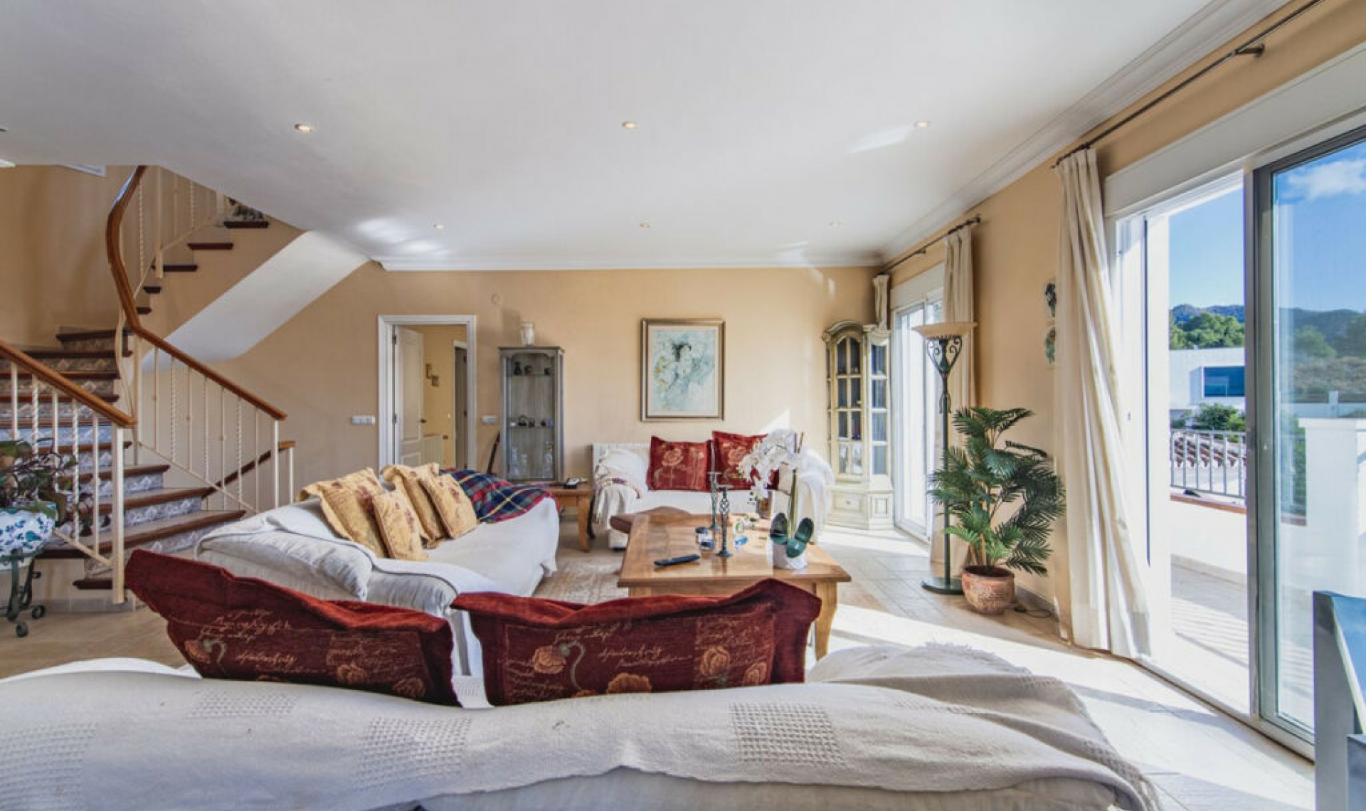 Resale - House -
Frigiliana