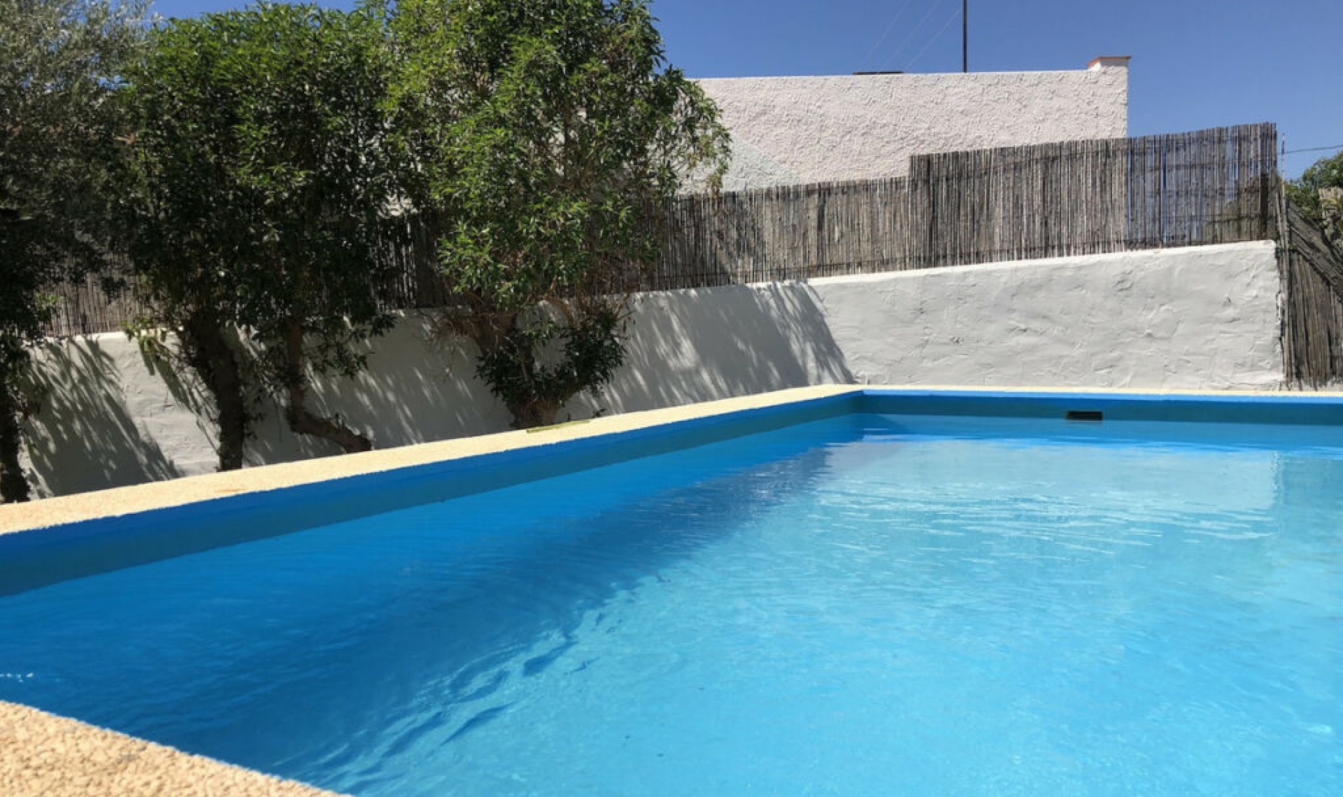 Resale - House -
Frigiliana