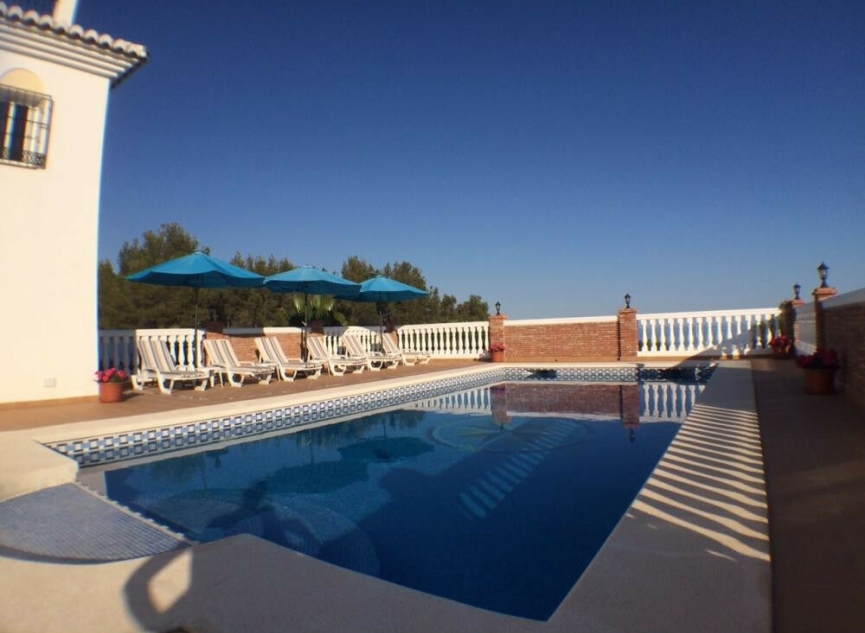 Resale - House -
Frigiliana