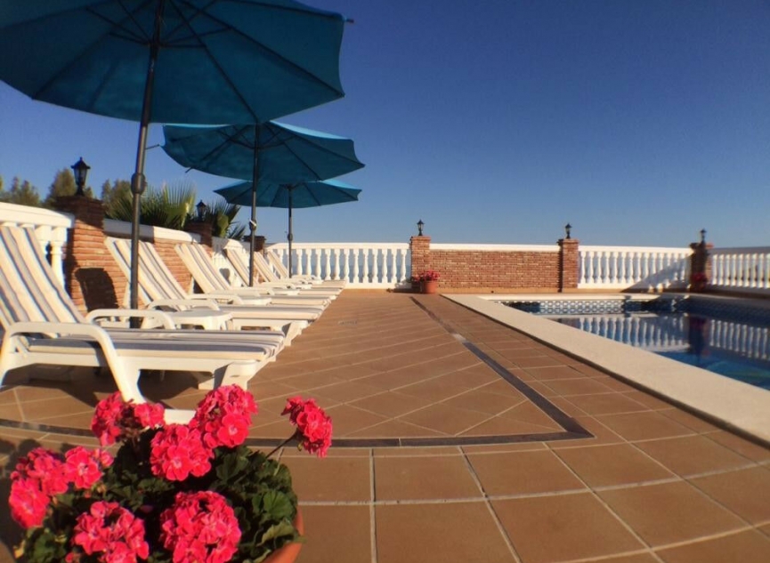 Resale - House -
Frigiliana