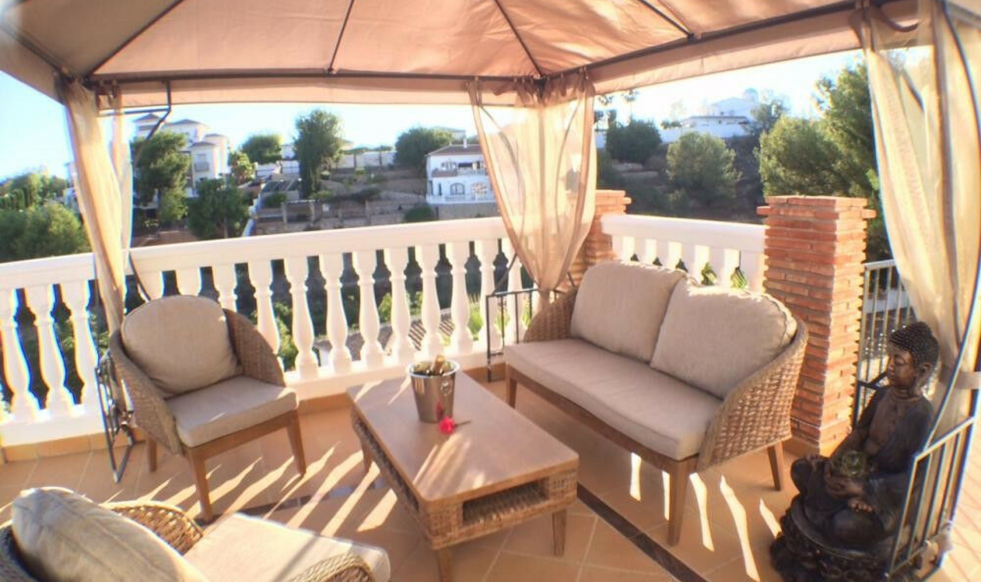 Resale - House -
Frigiliana