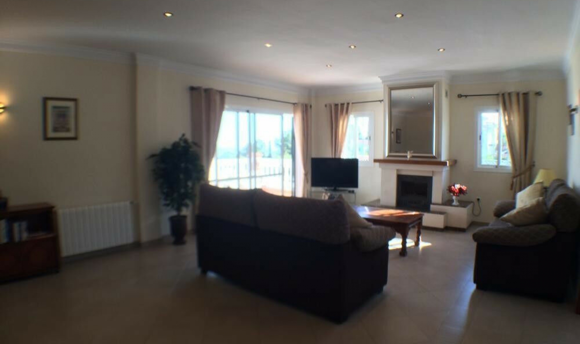 Resale - House -
Frigiliana