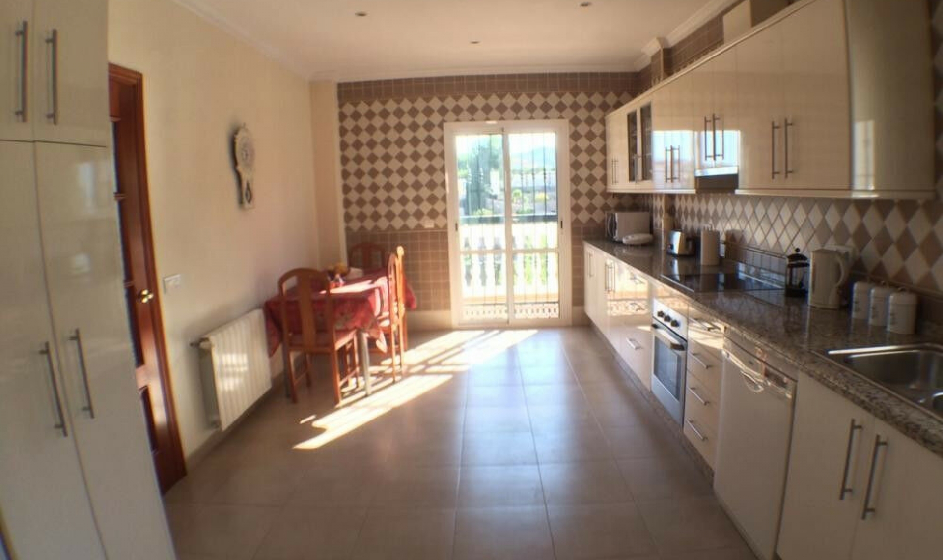 Resale - House -
Frigiliana