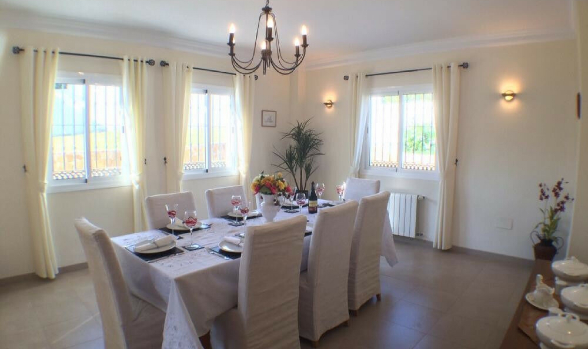 Resale - House -
Frigiliana