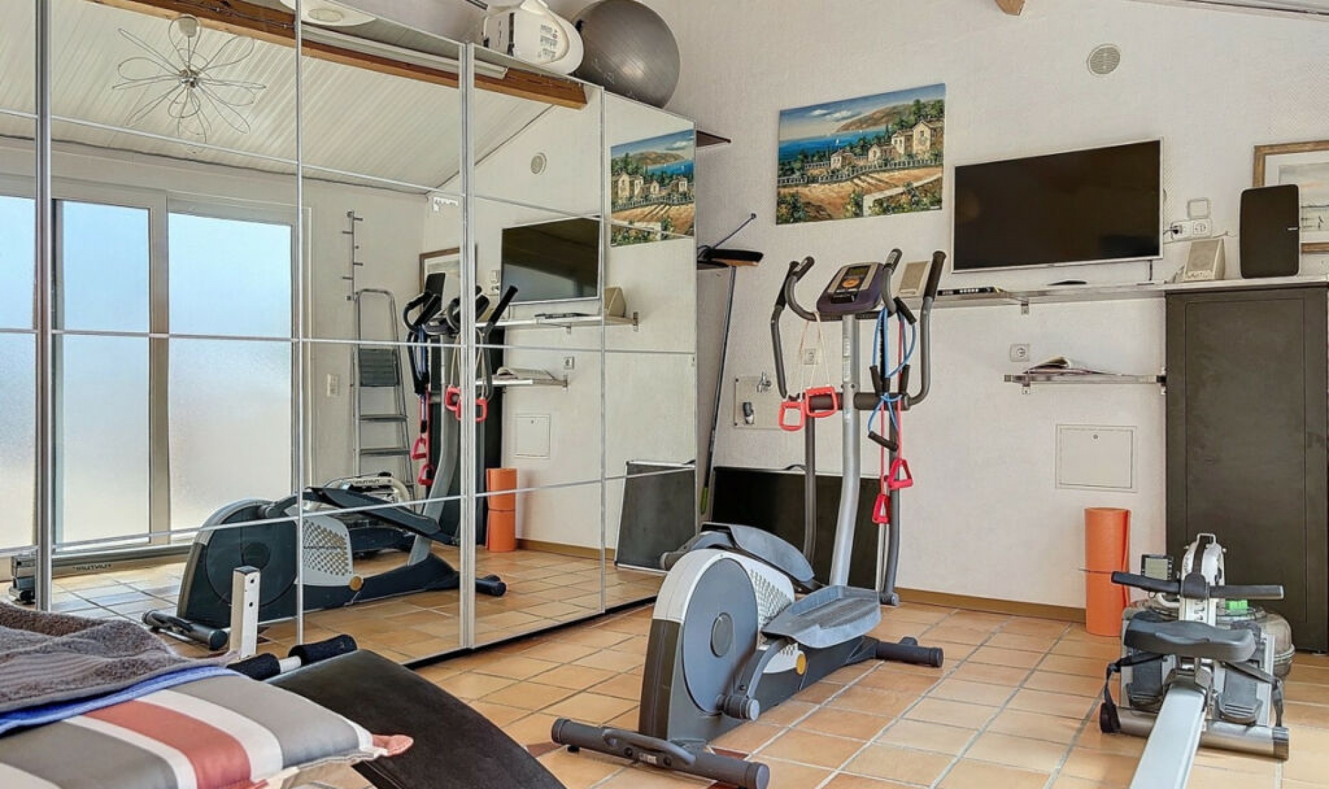 Resale - House -
Frigiliana