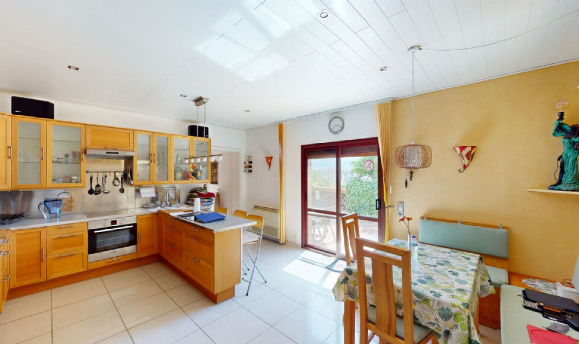 Resale - House -
Frigiliana