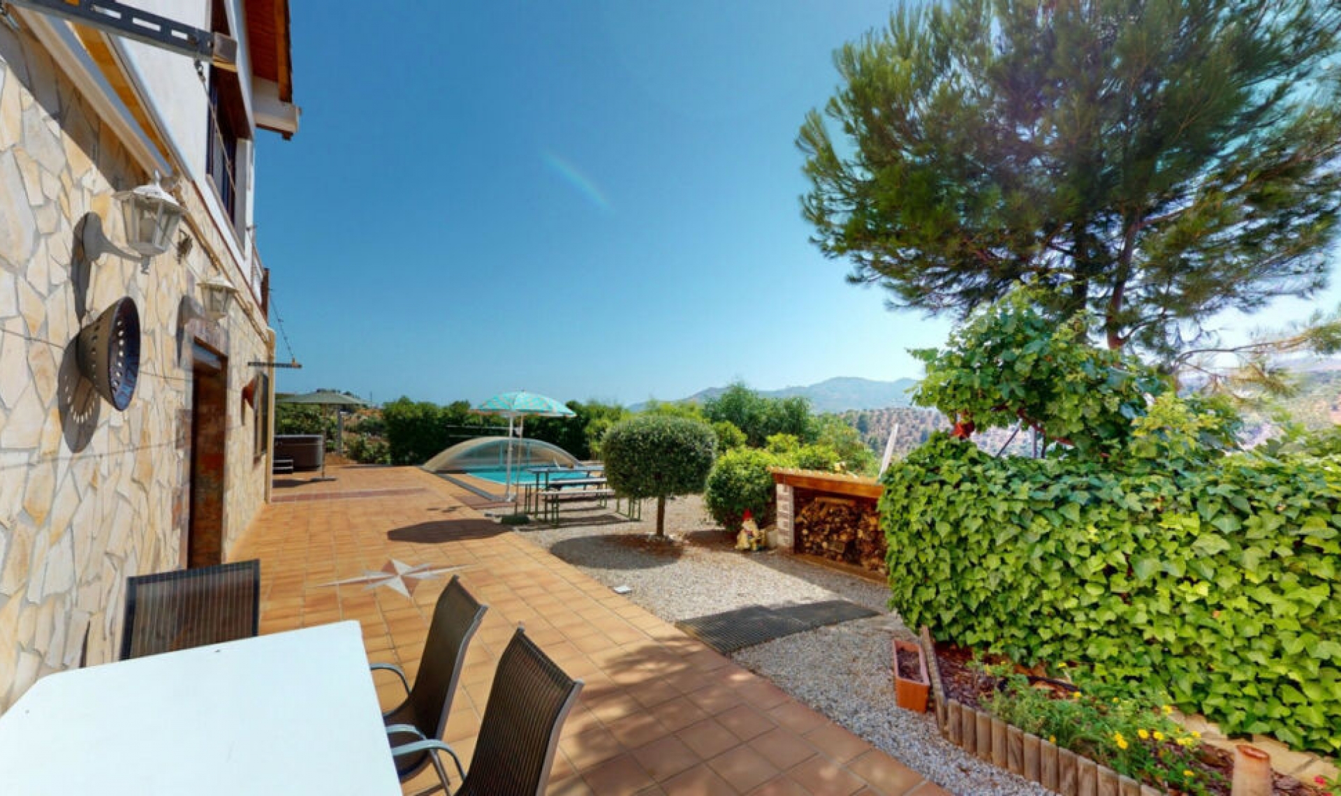 Resale - House -
Frigiliana