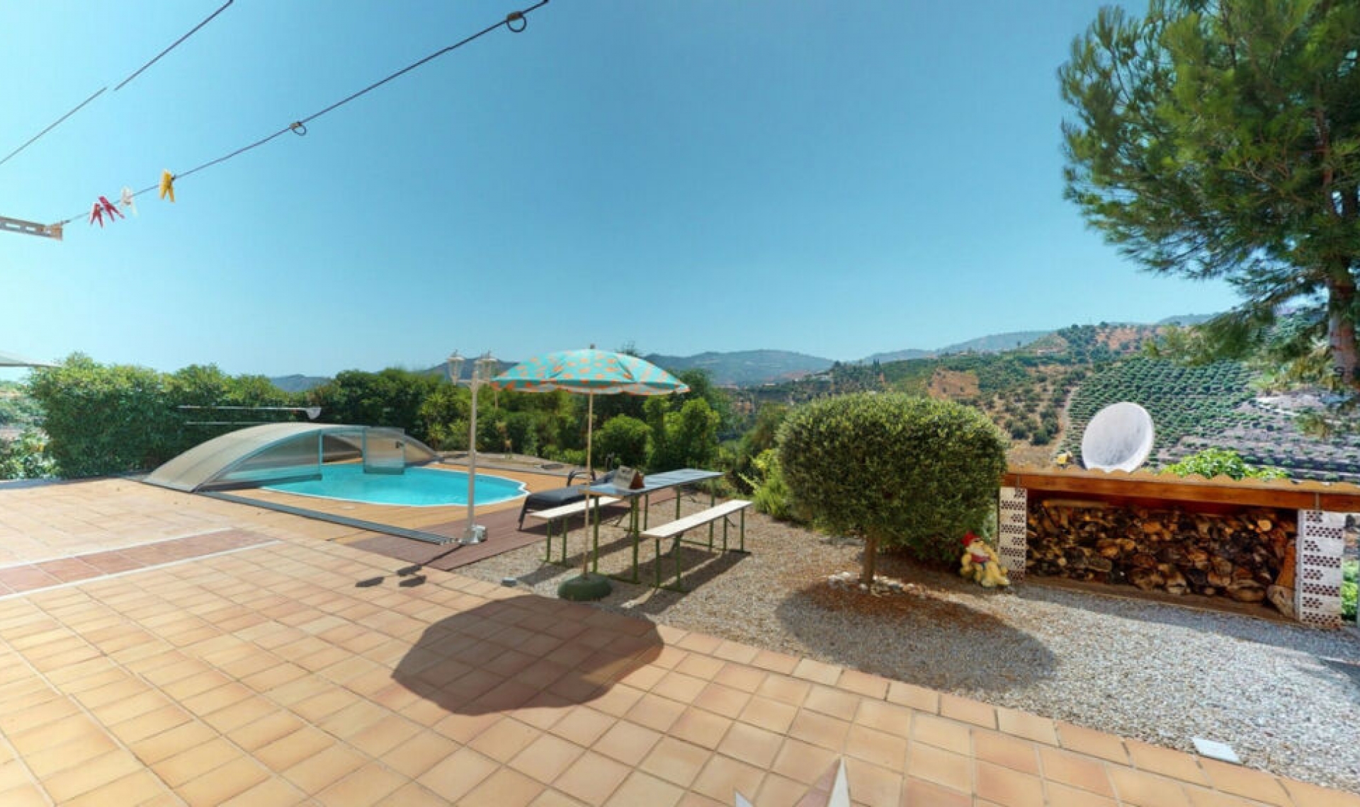 Resale - House -
Frigiliana