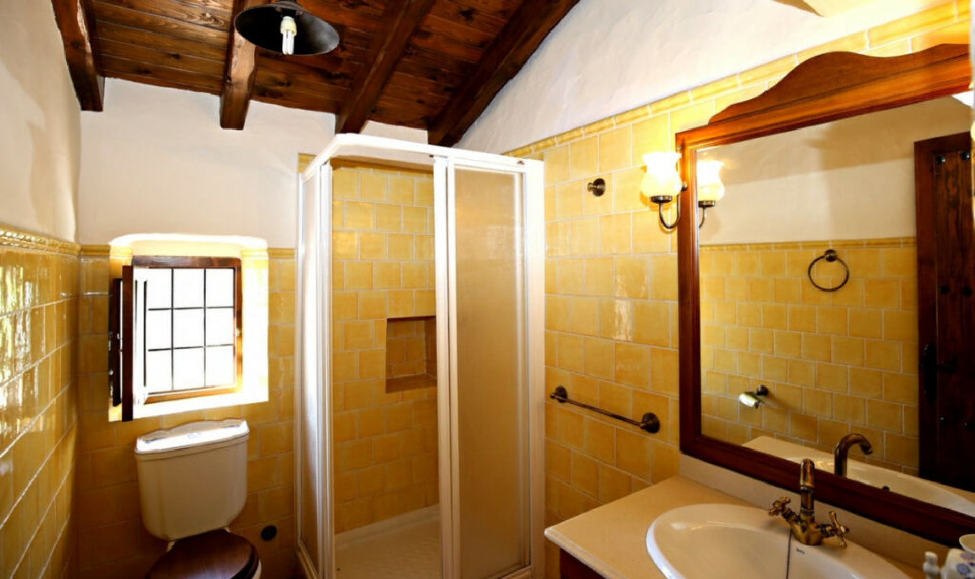 Resale - House -
Frigiliana