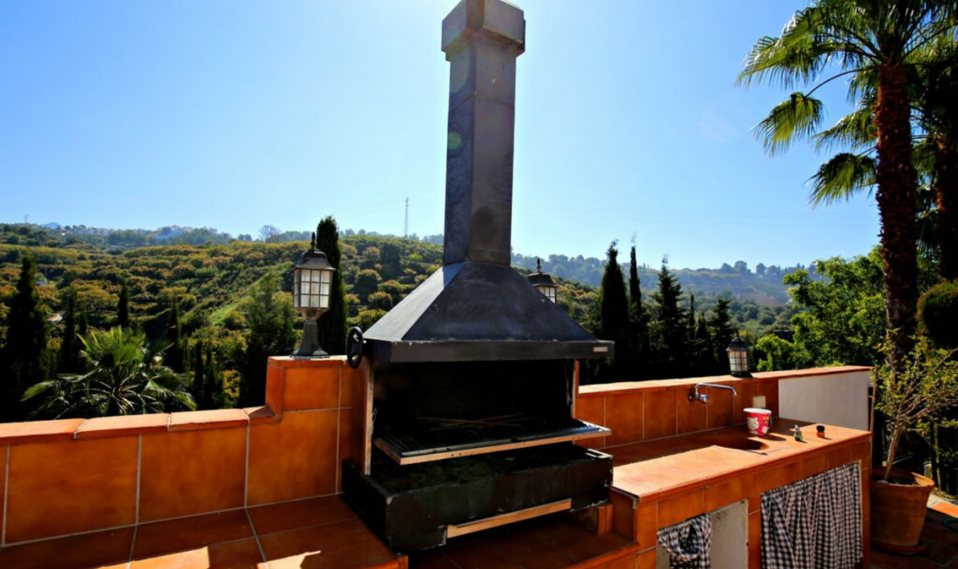 Resale - House -
Frigiliana