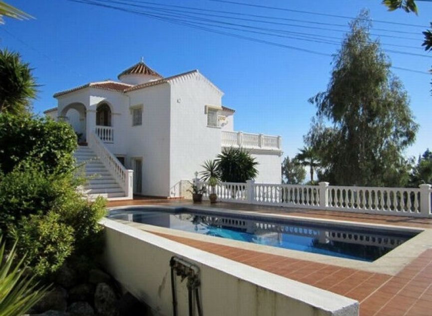 Resale - House -
Frigiliana