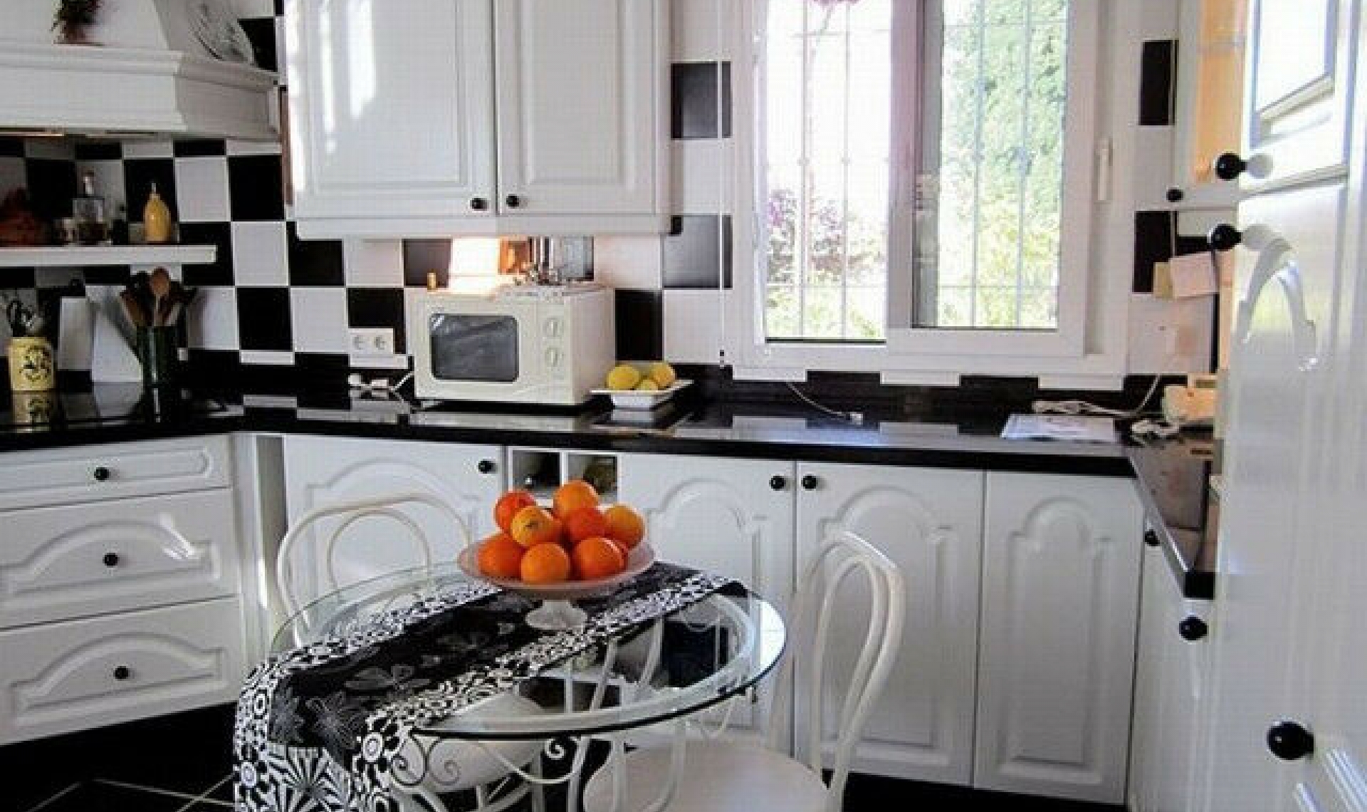 Resale - House -
Frigiliana