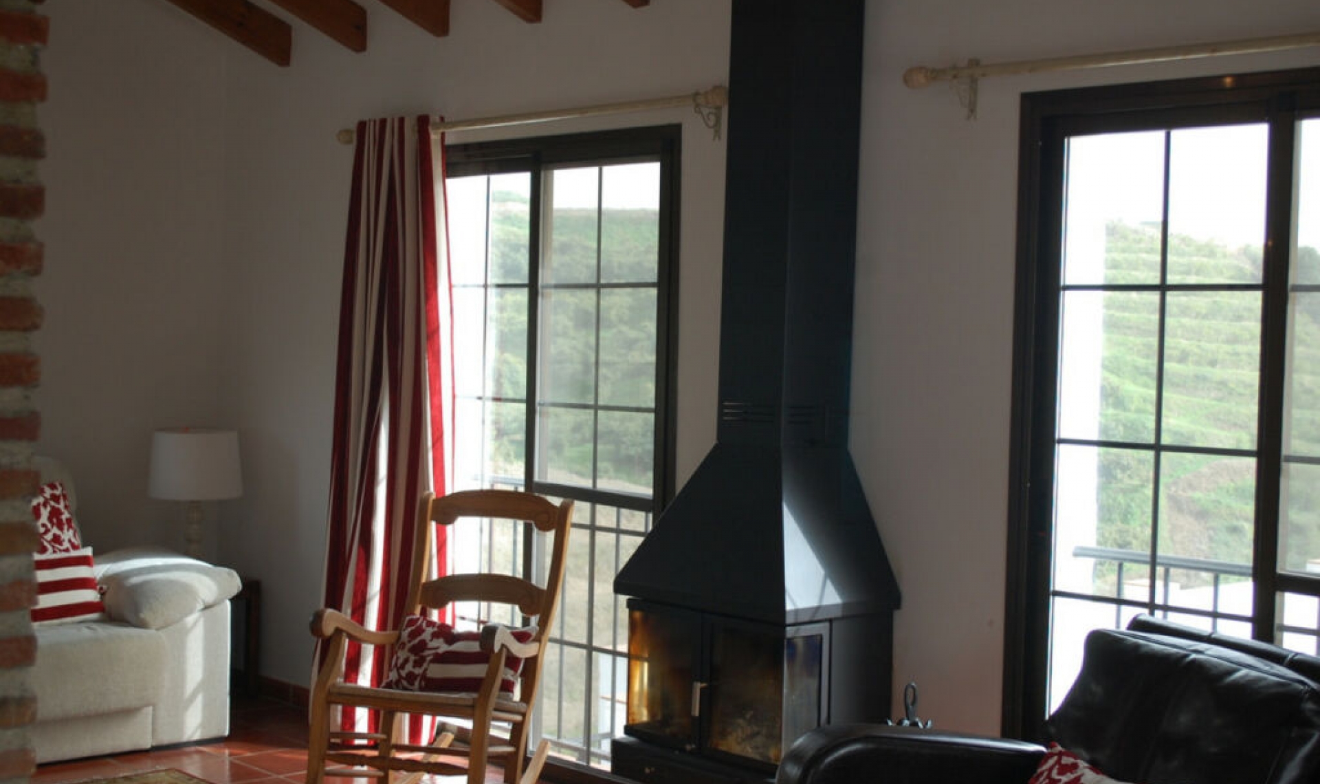 Resale - House -
Frigiliana