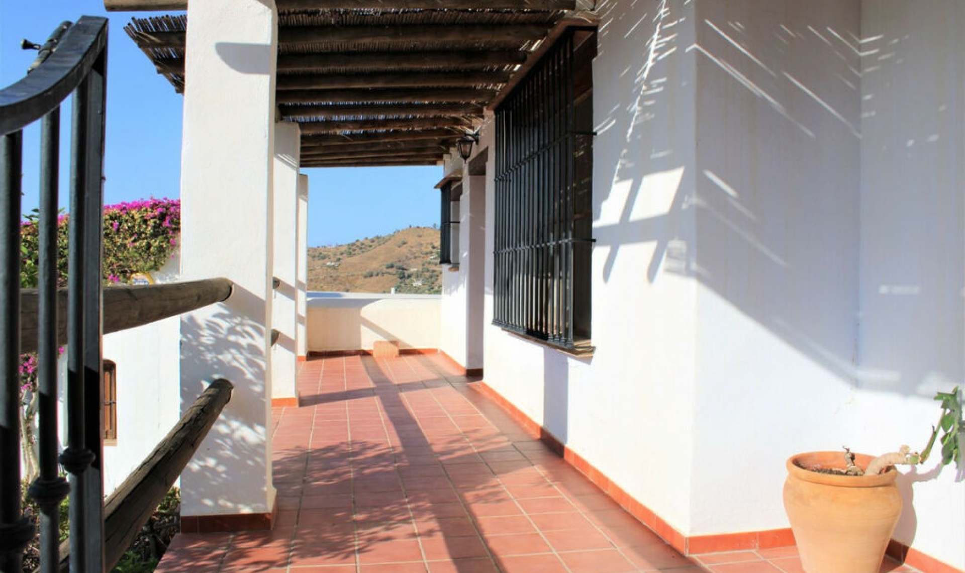 Resale - House -
Frigiliana