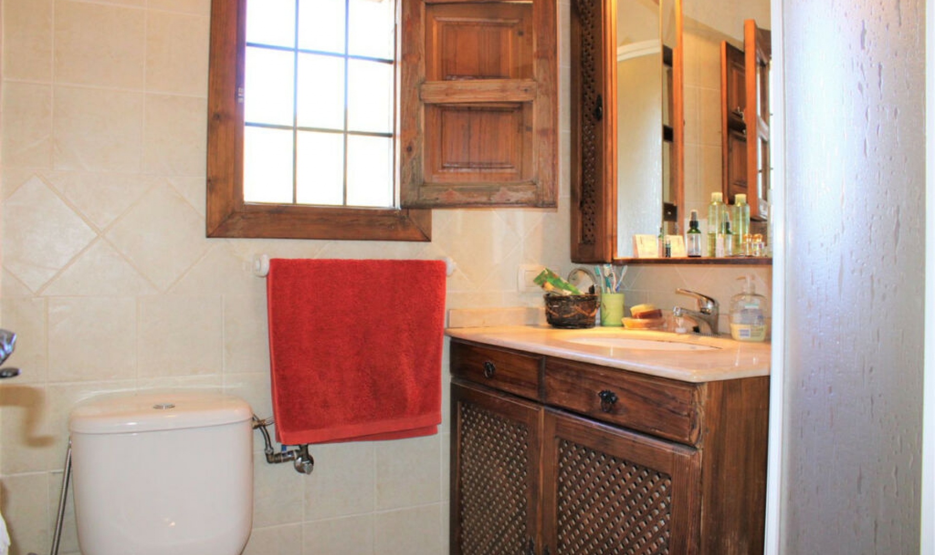 Resale - House -
Frigiliana