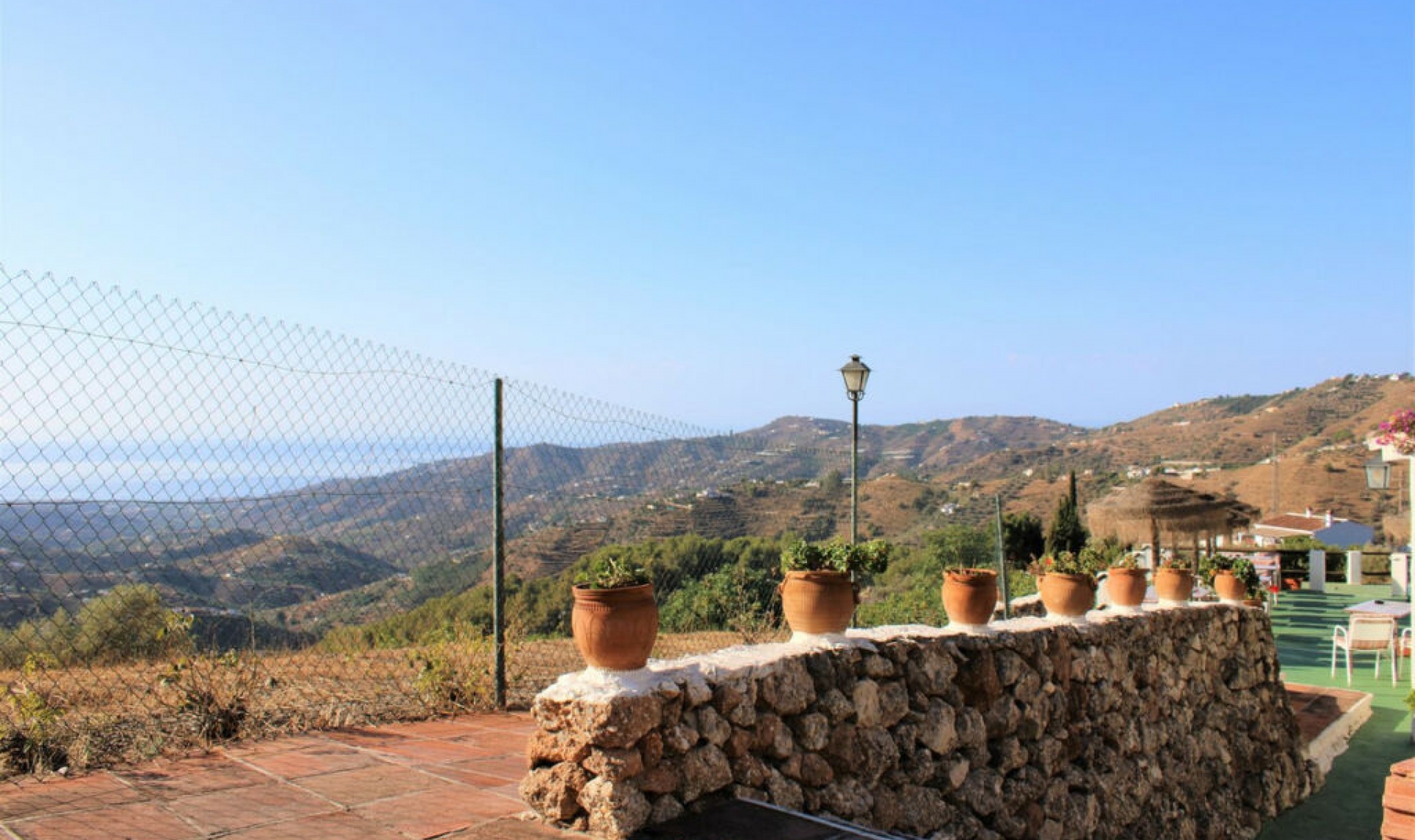 Resale - House -
Frigiliana