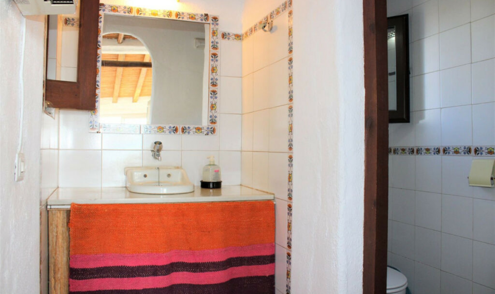 Resale - House -
Frigiliana