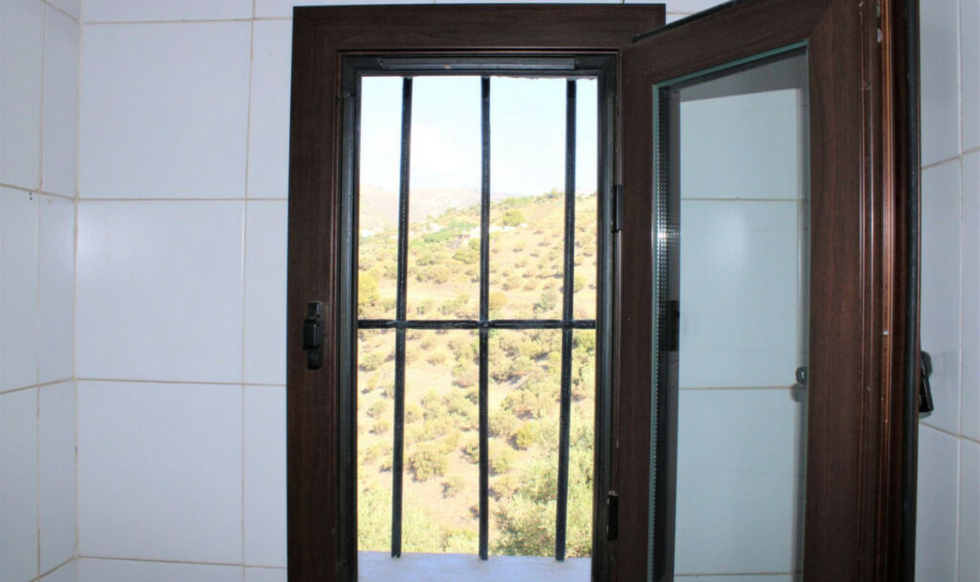 Resale - House -
Frigiliana