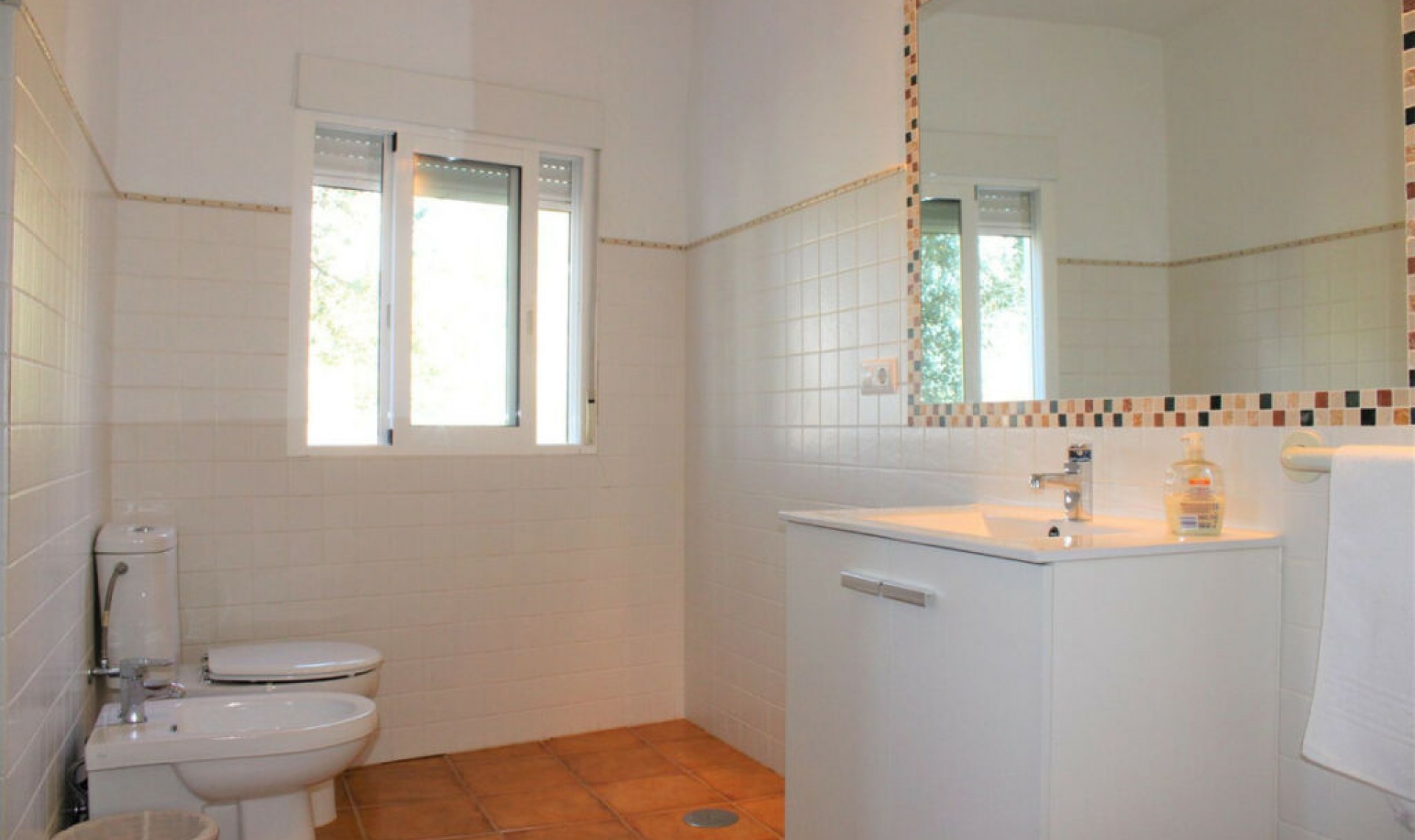 Resale - House -
Frigiliana