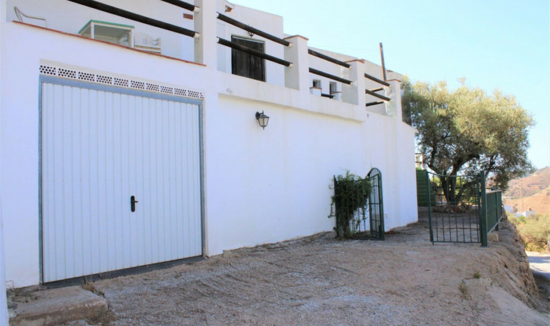Resale - House -
Frigiliana