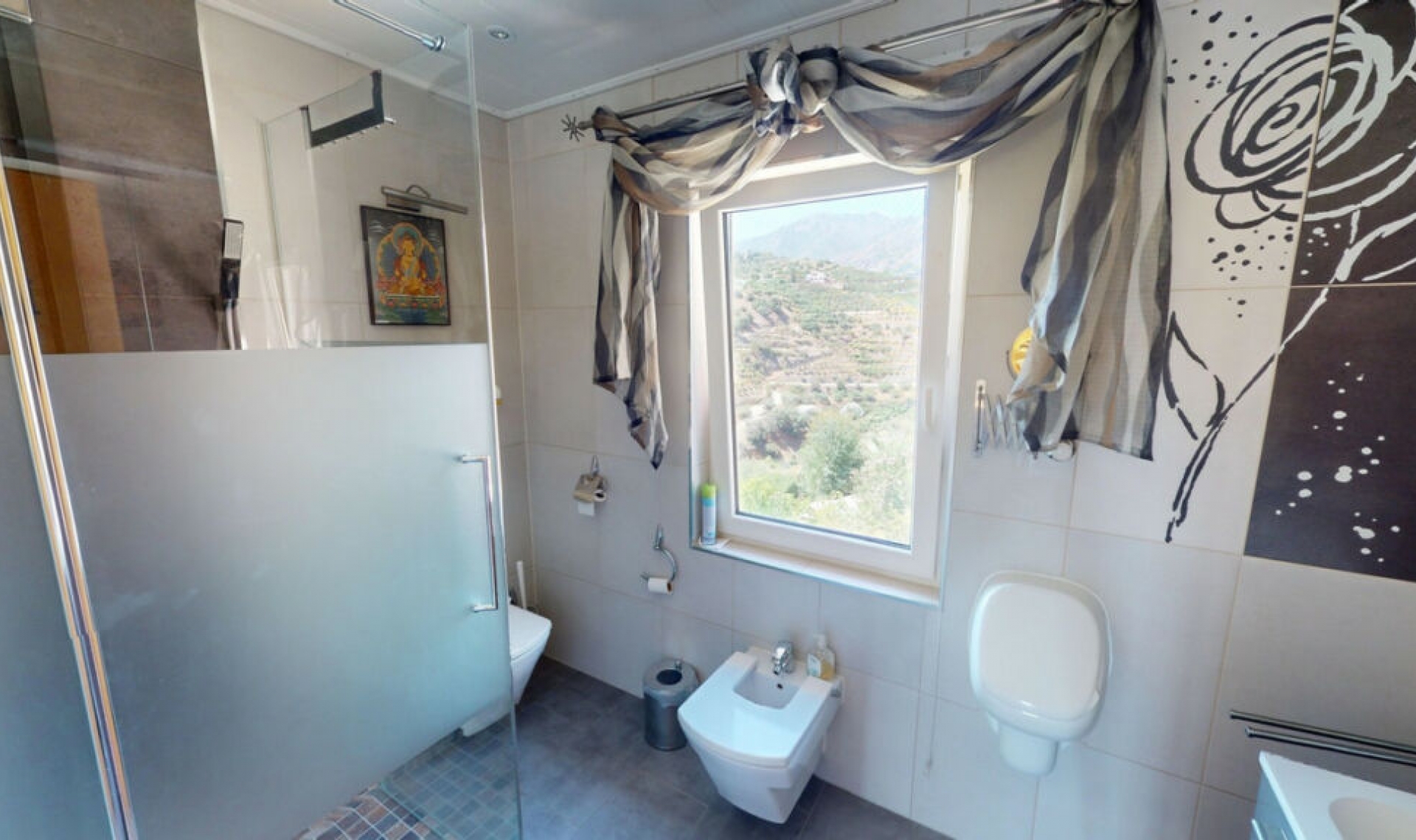 Resale - House -
Frigiliana