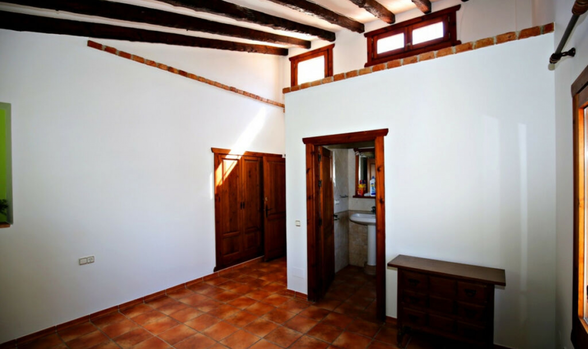 Resale - House -
Frigiliana