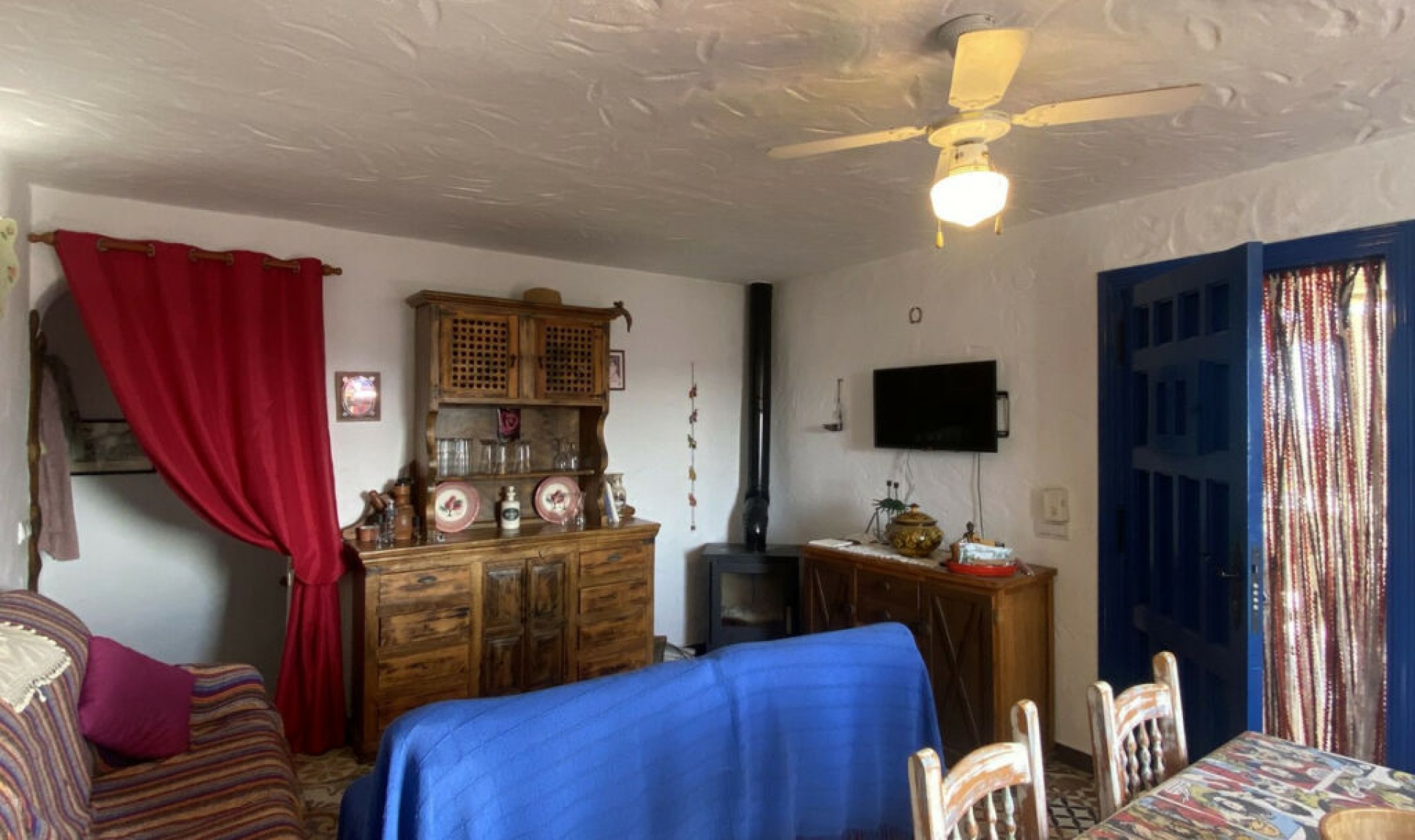 Resale - House -
Frigiliana