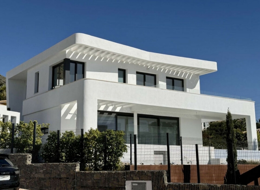 Resale - House -
Fuengirola