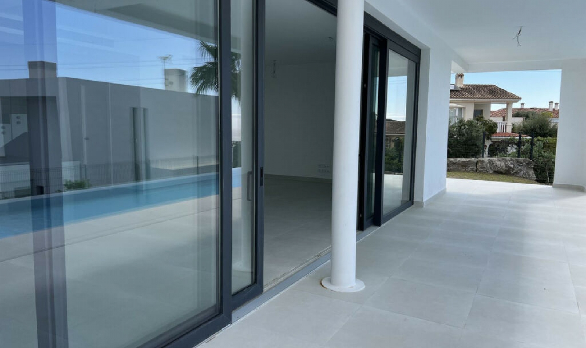 Resale - House -
Fuengirola