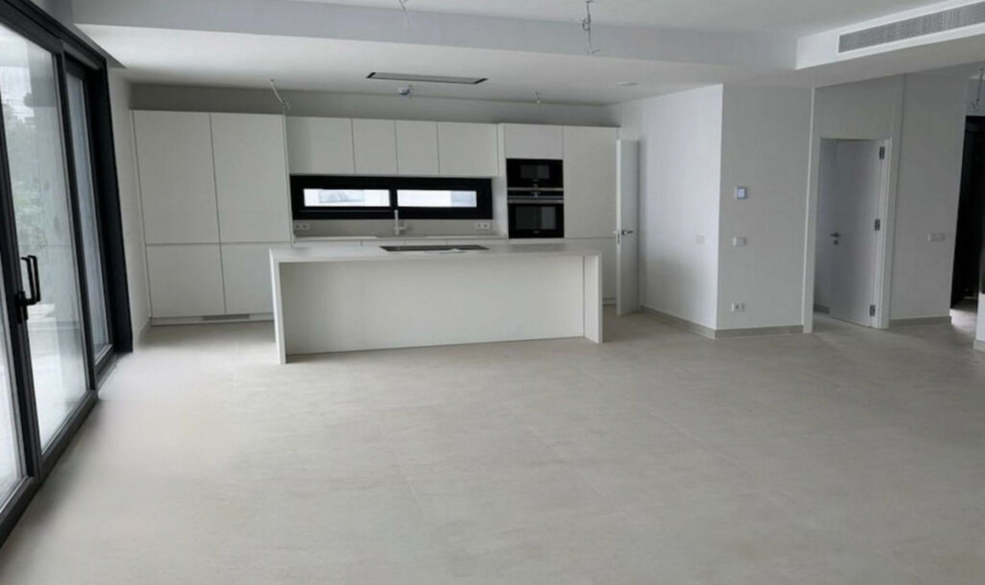 Resale - House -
Fuengirola