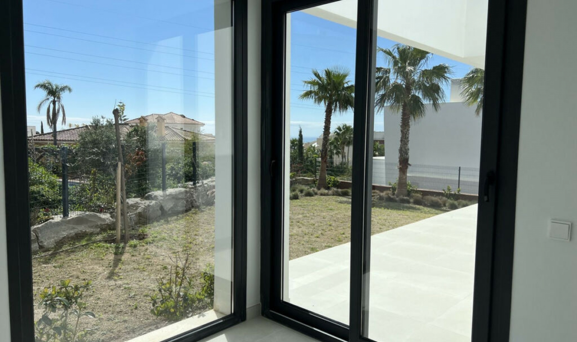 Resale - House -
Fuengirola