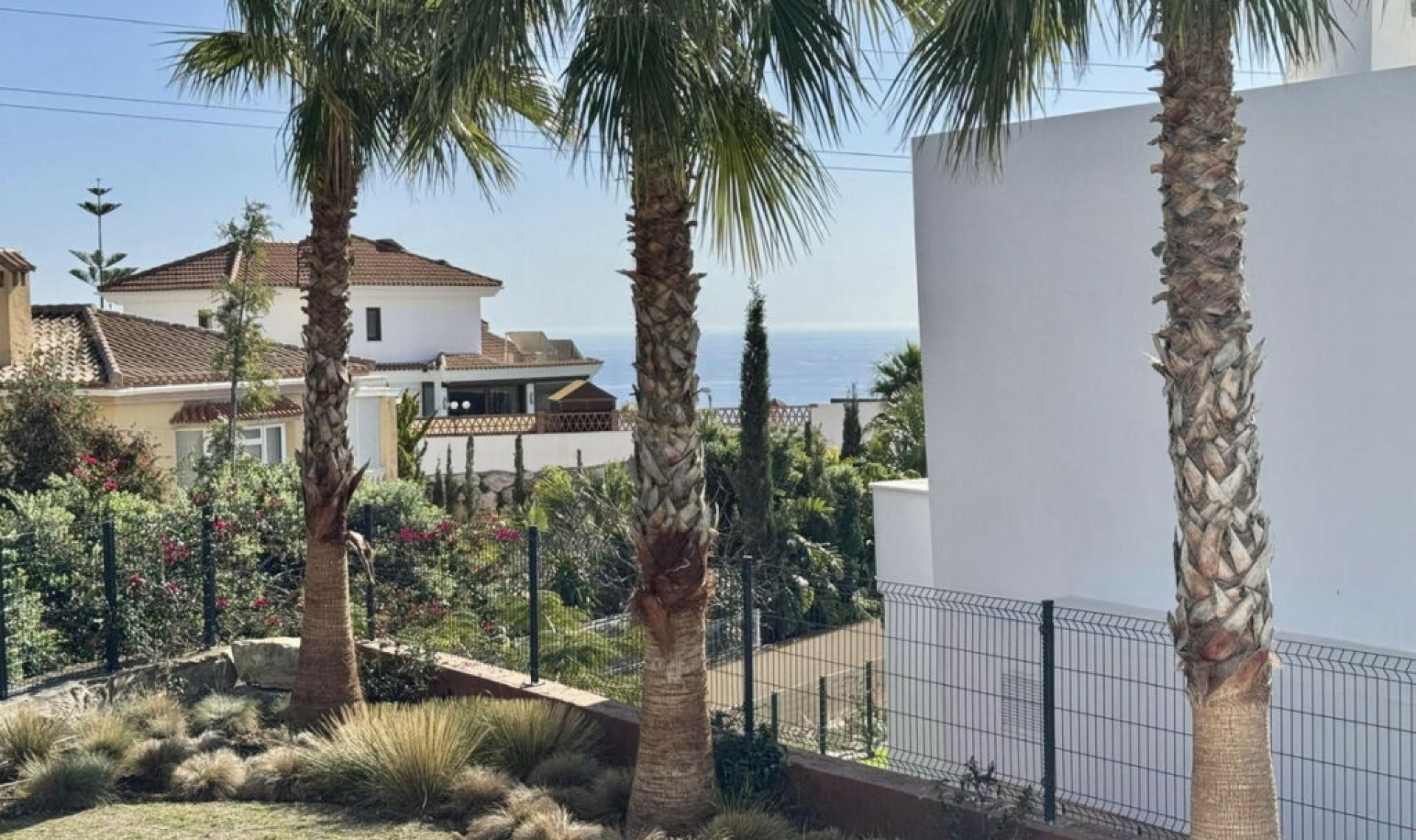 Resale - House -
Fuengirola